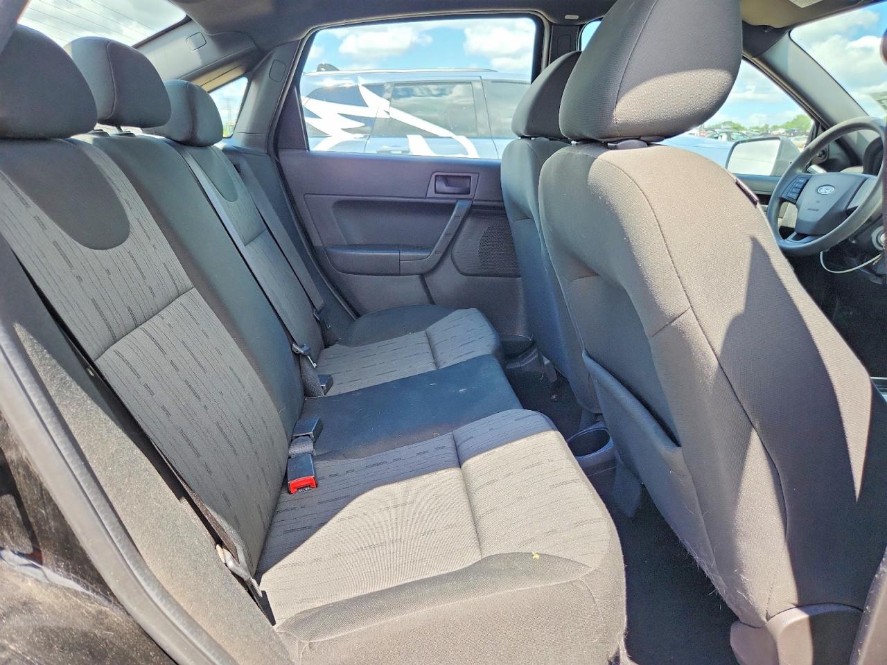 2009 Ford Focus Se Black vin: 1FAHP35N09W211848