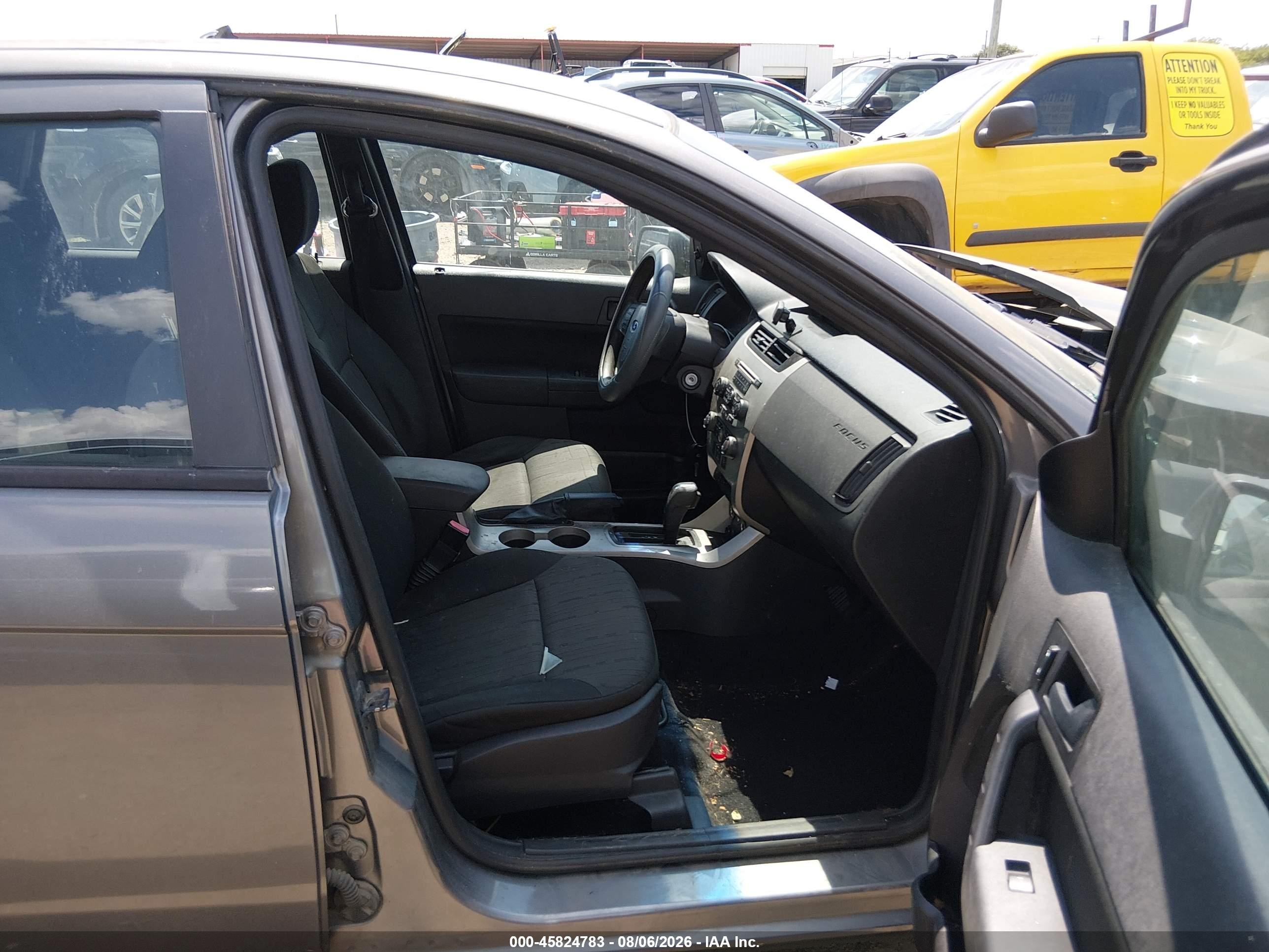 2009 Ford Focus Se Серый vin: 1FAHP35N09W216466