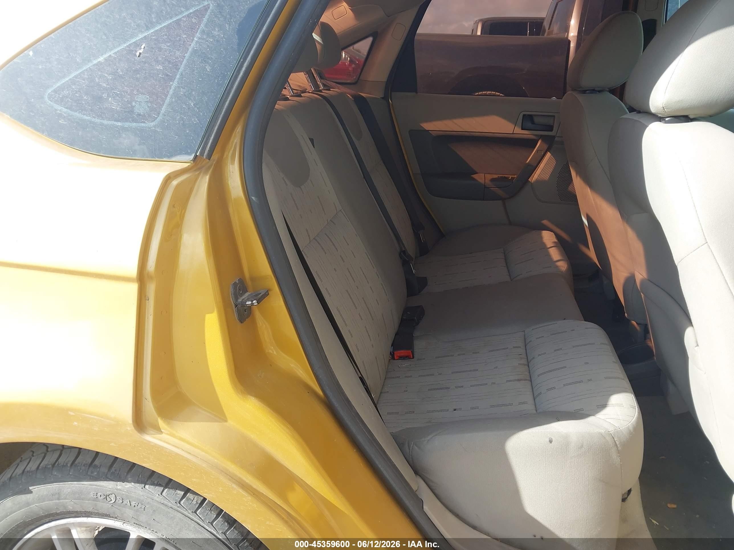 2009 Ford Focus Se Orange vin: 1FAHP35N09W255333