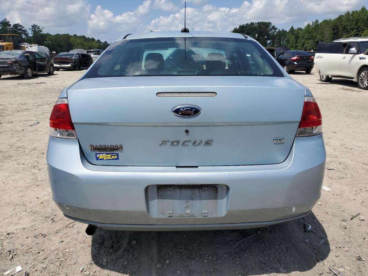 2008 Ford Focus Se Blue vin: 1FAHP35N18W132736