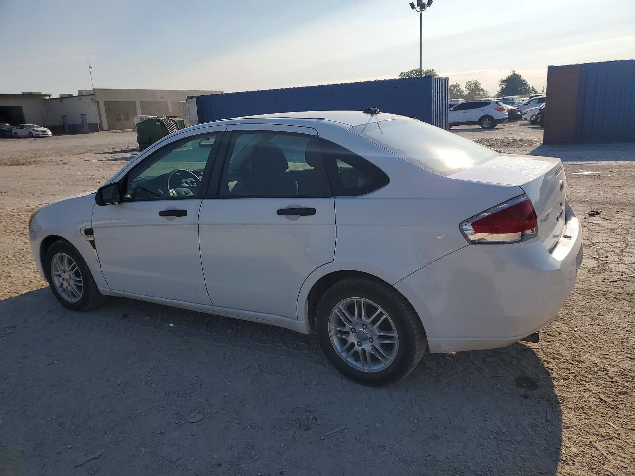 2008 Ford Focus Se Белый vin: 1FAHP35N18W155353