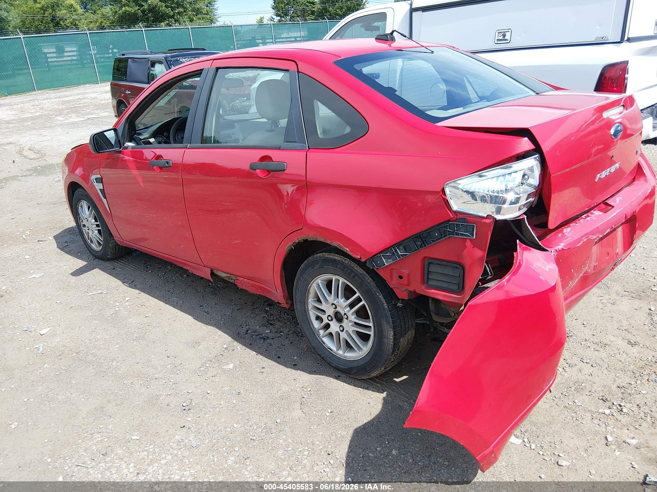2008 Ford Focus Se/ses Red vin: 1FAHP35N18W184058