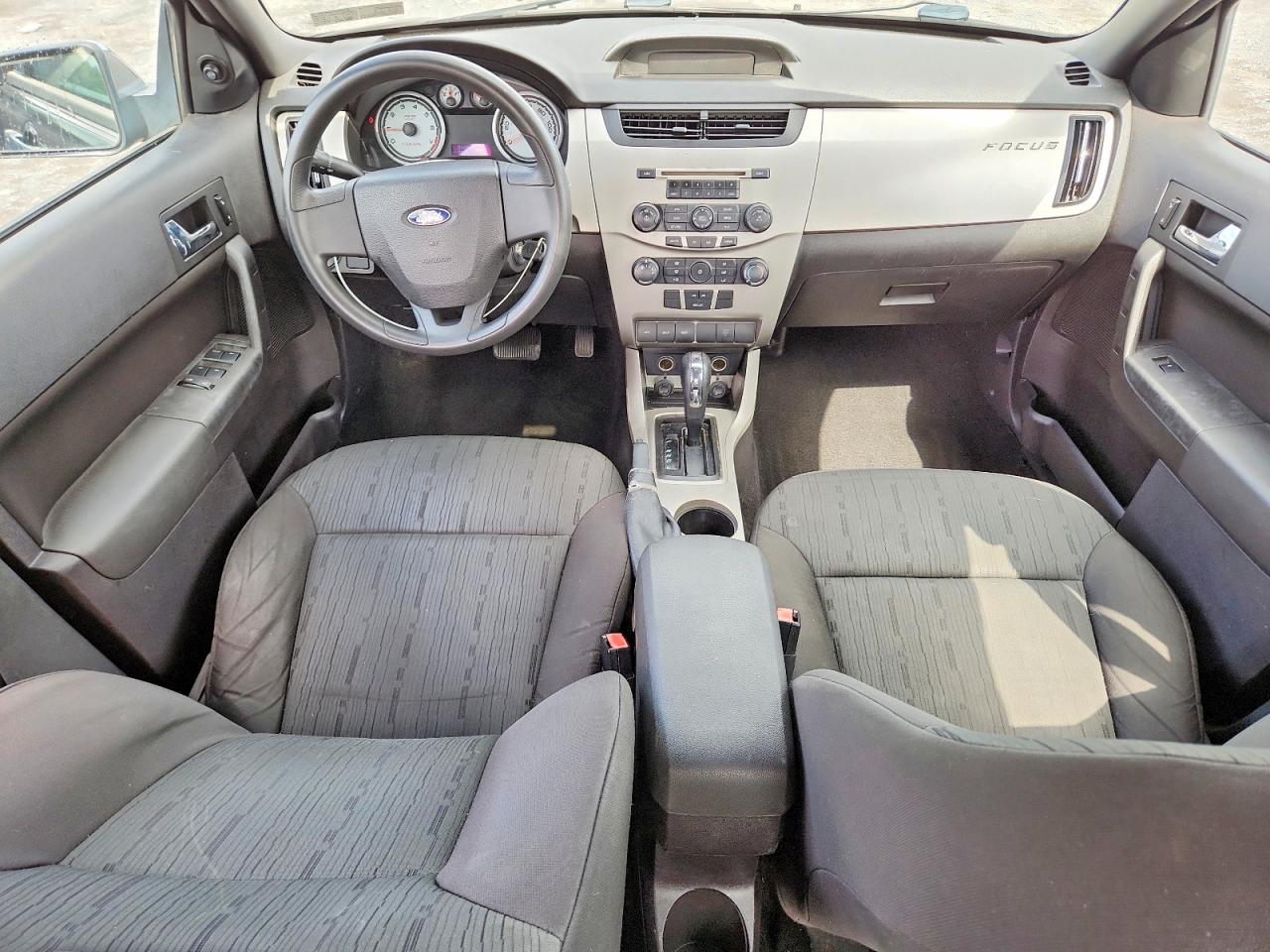 2008 Ford Focus Se Black vin: 1FAHP35N18W200730