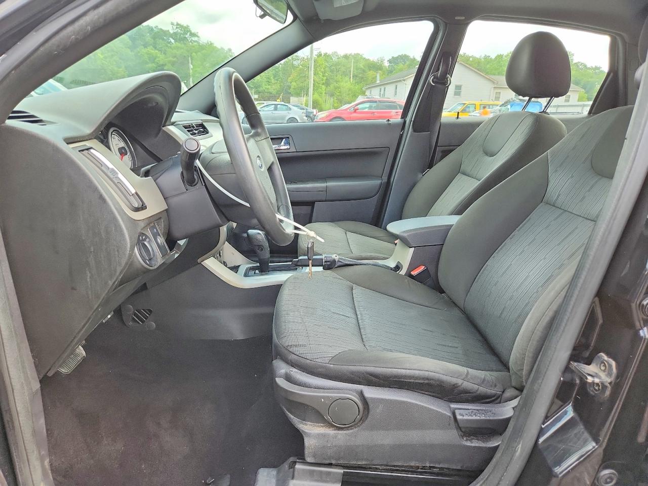 2008 Ford Focus Se Black vin: 1FAHP35N18W200730