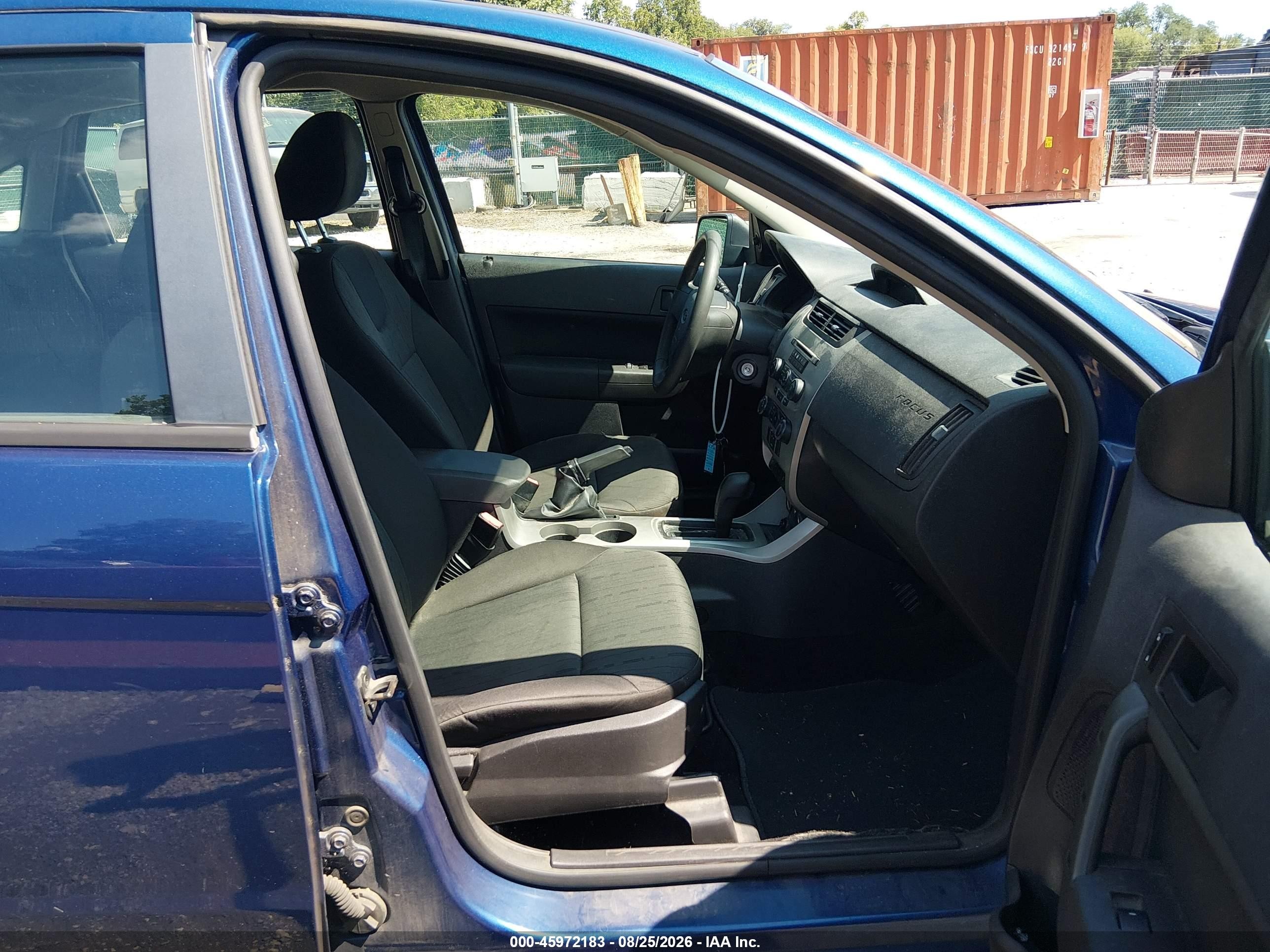 2008 Ford Focus Se/ses Синий vin: 1FAHP35N18W258952