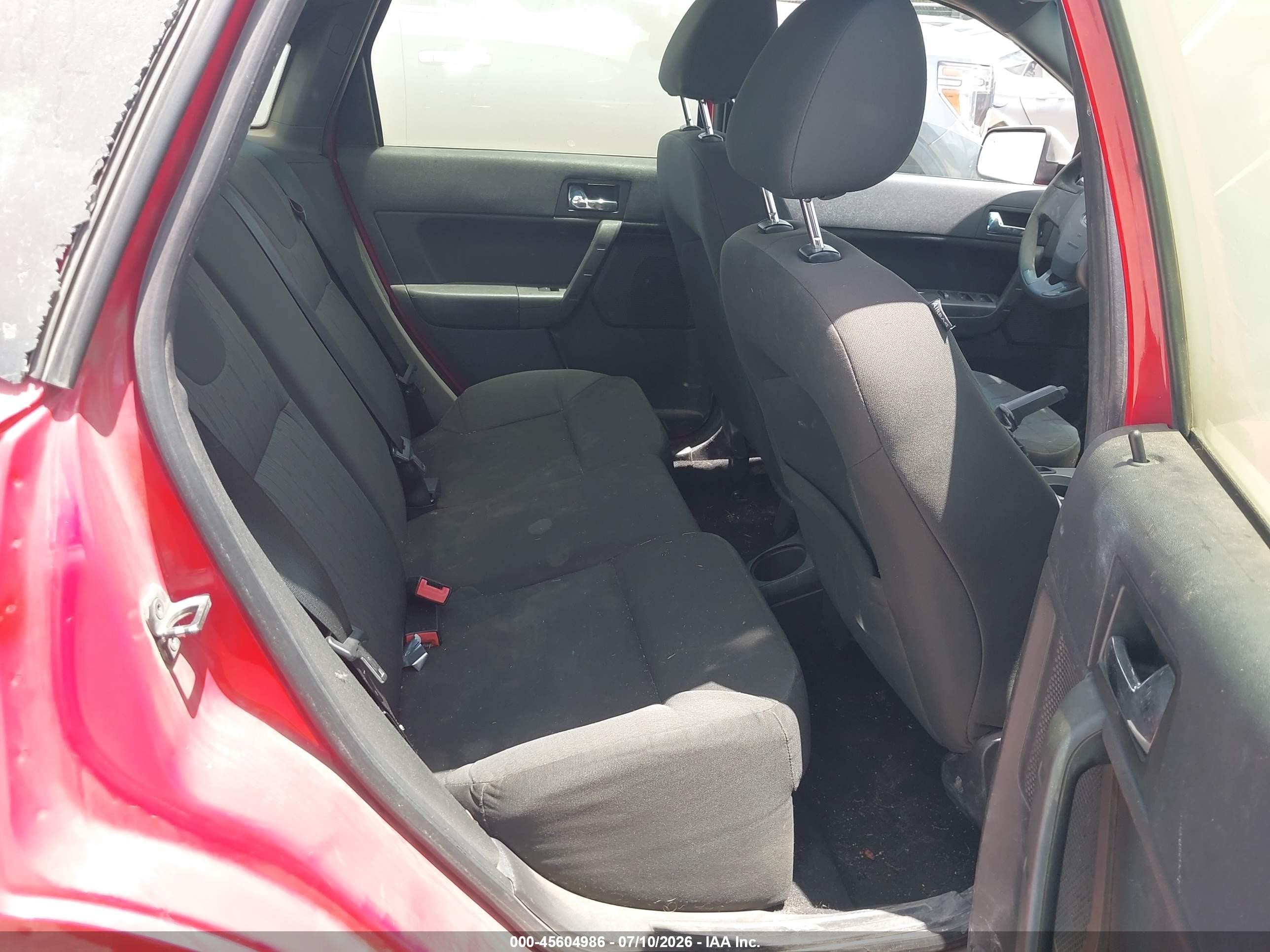 2008 Ford Focus Se/ses Red vin: 1FAHP35N18W278635