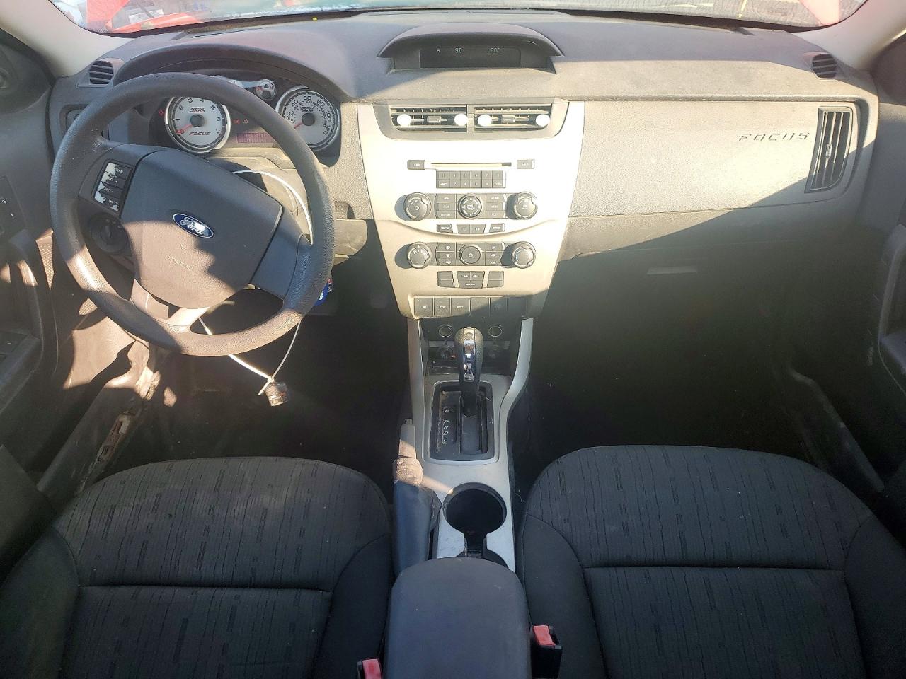 2009 Ford Focus Se Maroon vin: 1FAHP35N19W111080