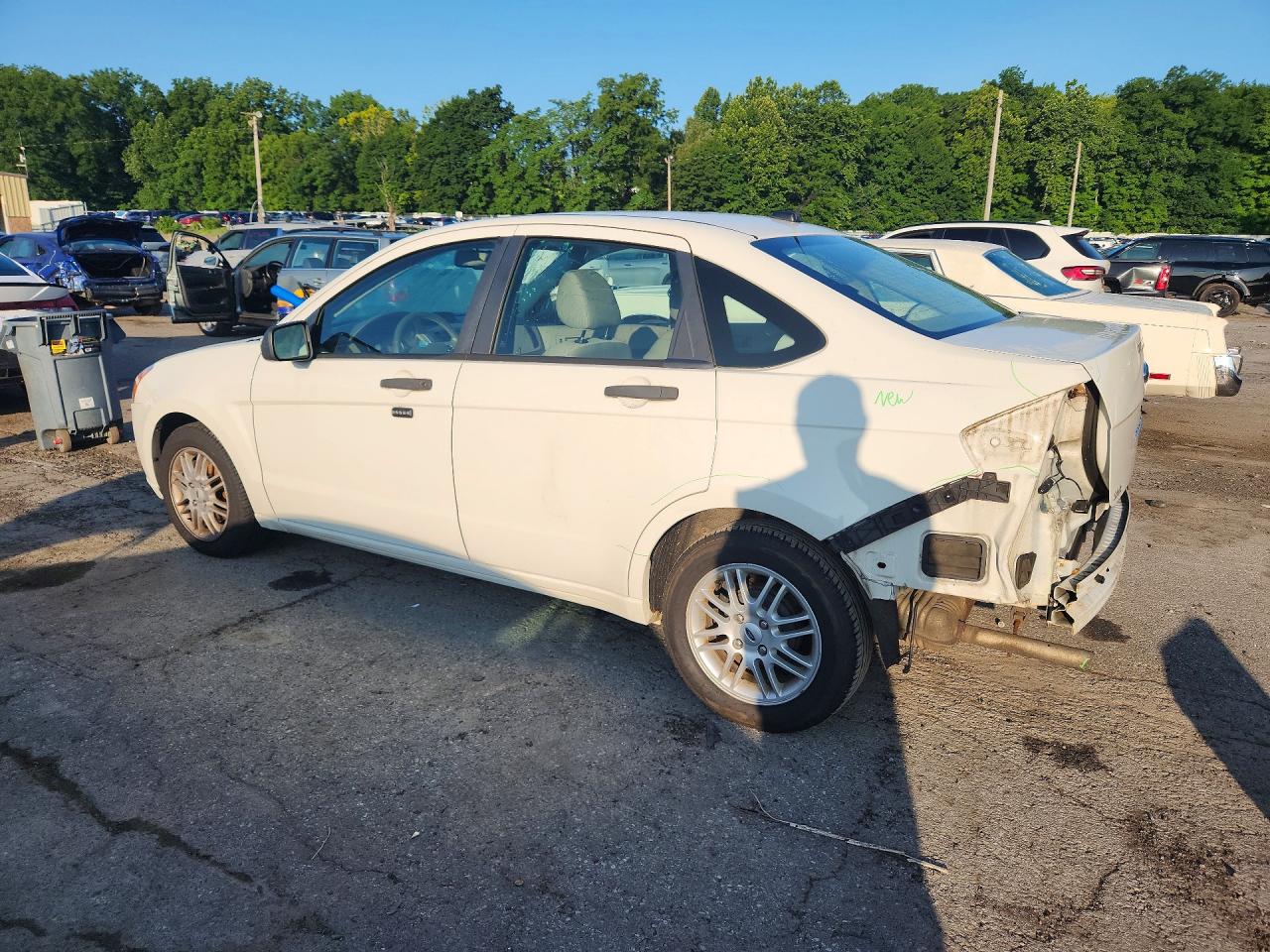 2009 Ford Focus Se White vin: 1FAHP35N19W162854