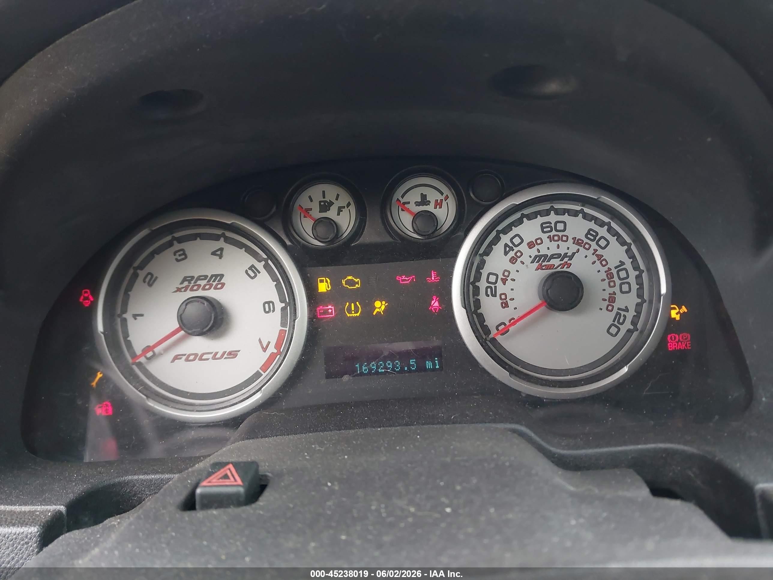 2009 Ford Focus Se Серебряный vin: 1FAHP35N19W172803