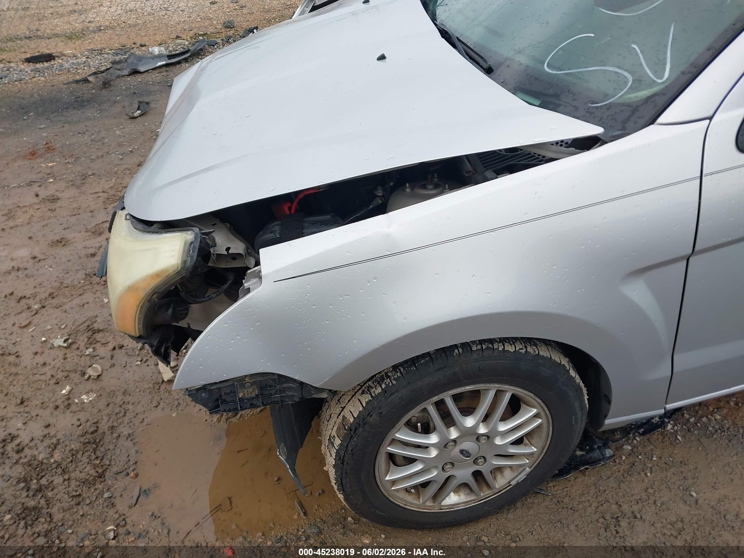 2009 Ford Focus Se Серебряный vin: 1FAHP35N19W172803