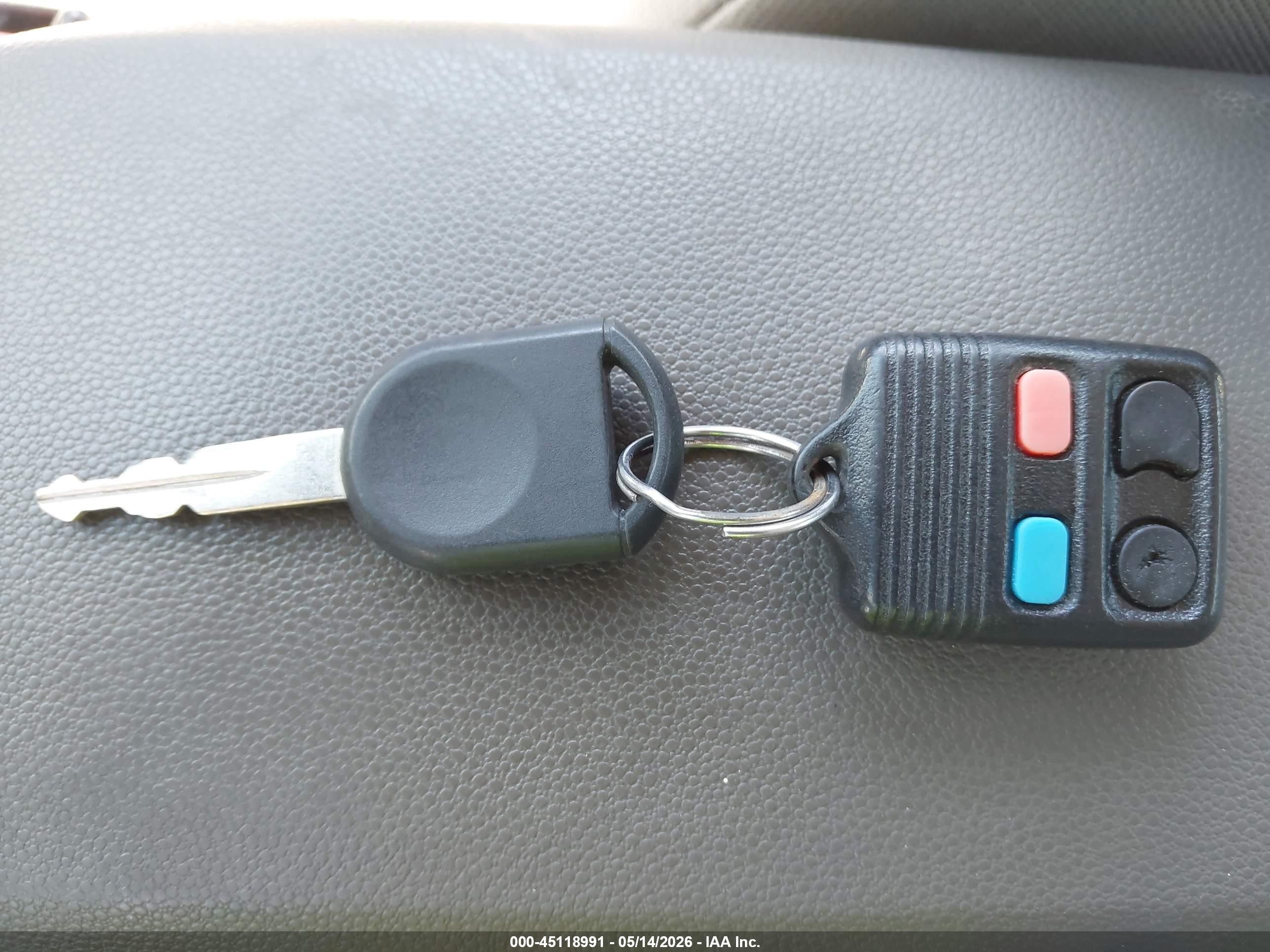 2009 Ford Focus Se Silver vin: 1FAHP35N19W246835
