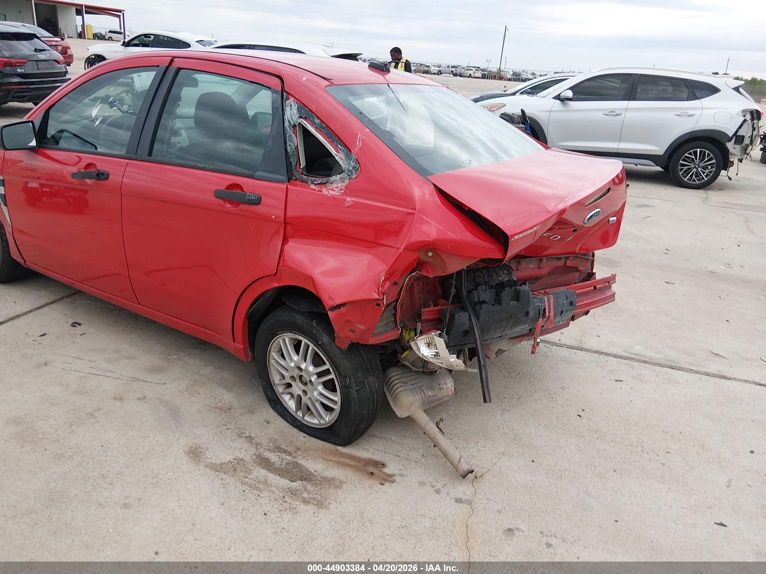 2008 Ford Focus Se/ses Red vin: 1FAHP35N28W102676