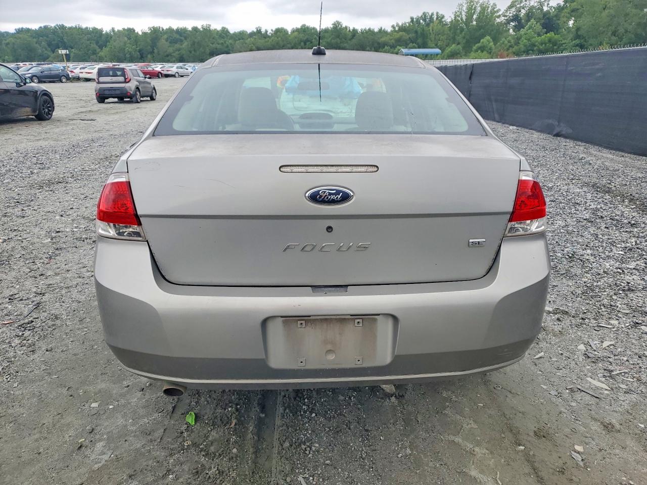 2008 Ford Focus Se Beige vin: 1FAHP35N28W163817