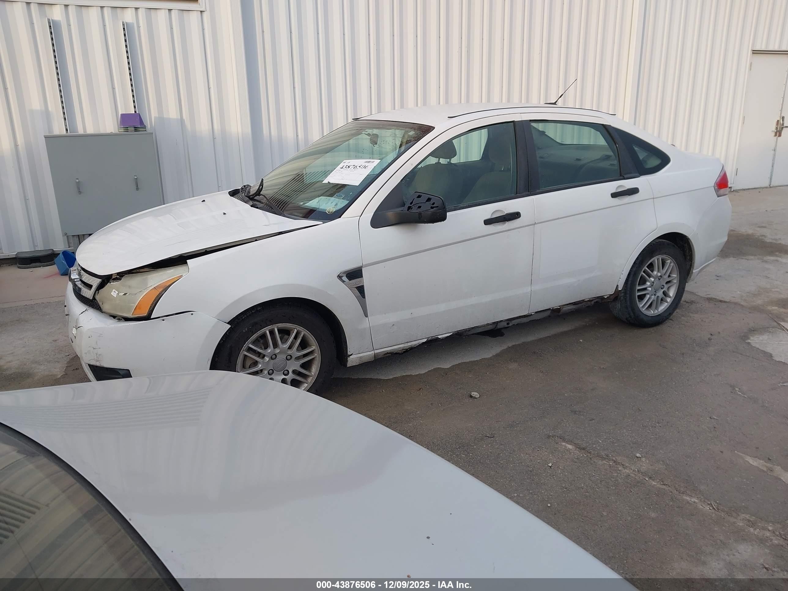 2008 Ford Focus Se/ses White vin: 1FAHP35N28W175174