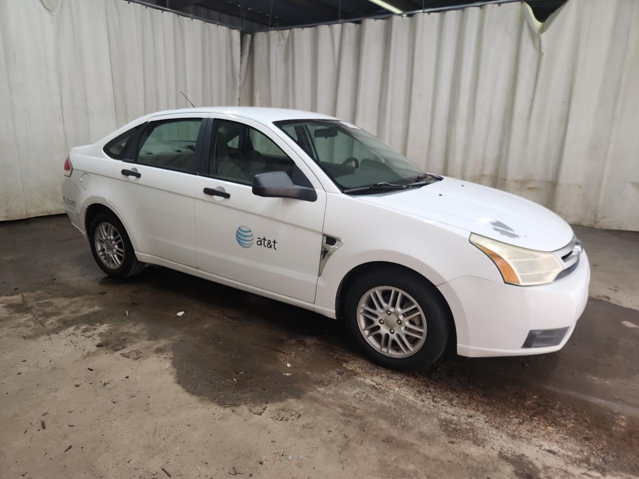 2008 Ford Focus Se White vin: 1FAHP35N28W182643 Damage: Hood, Peeling, 7 To 8 Inches