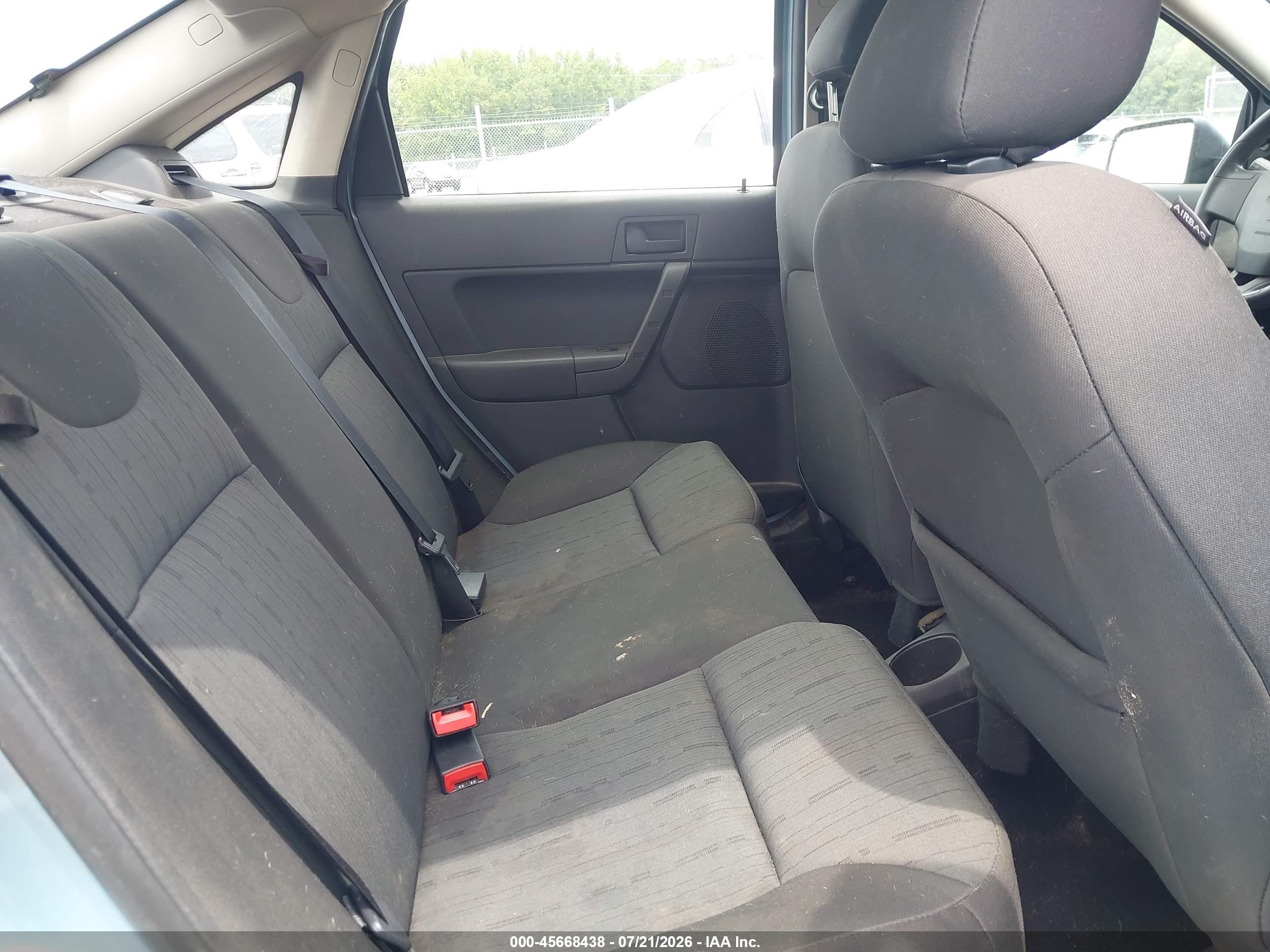 2008 Ford Focus Se/ses Blue vin: 1FAHP35N28W186482