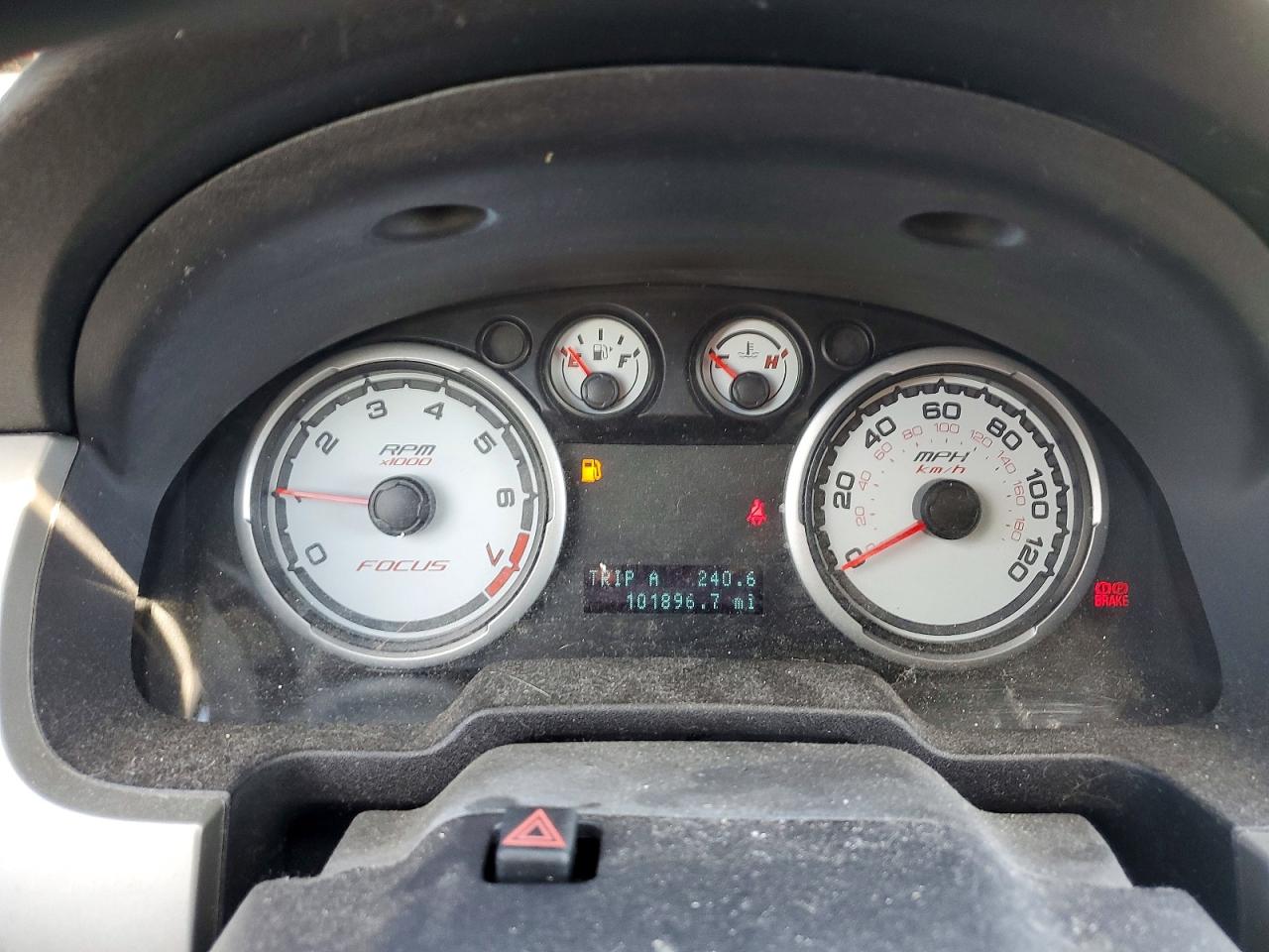 2008 Ford Focus Se Silver vin: 1FAHP35N28W202941