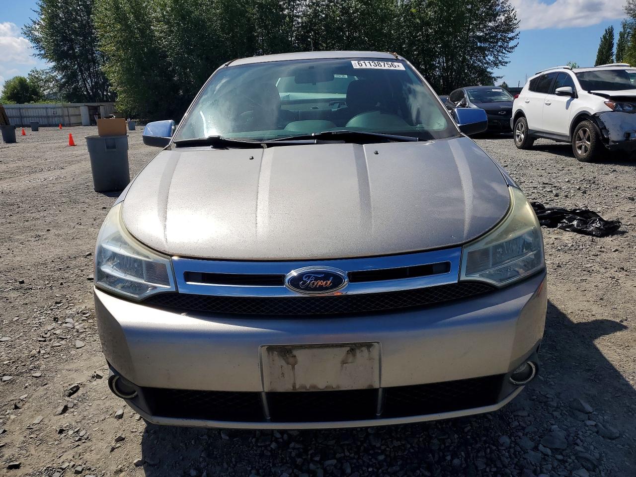 2008 Ford Focus Se Silver vin: 1FAHP35N28W202941