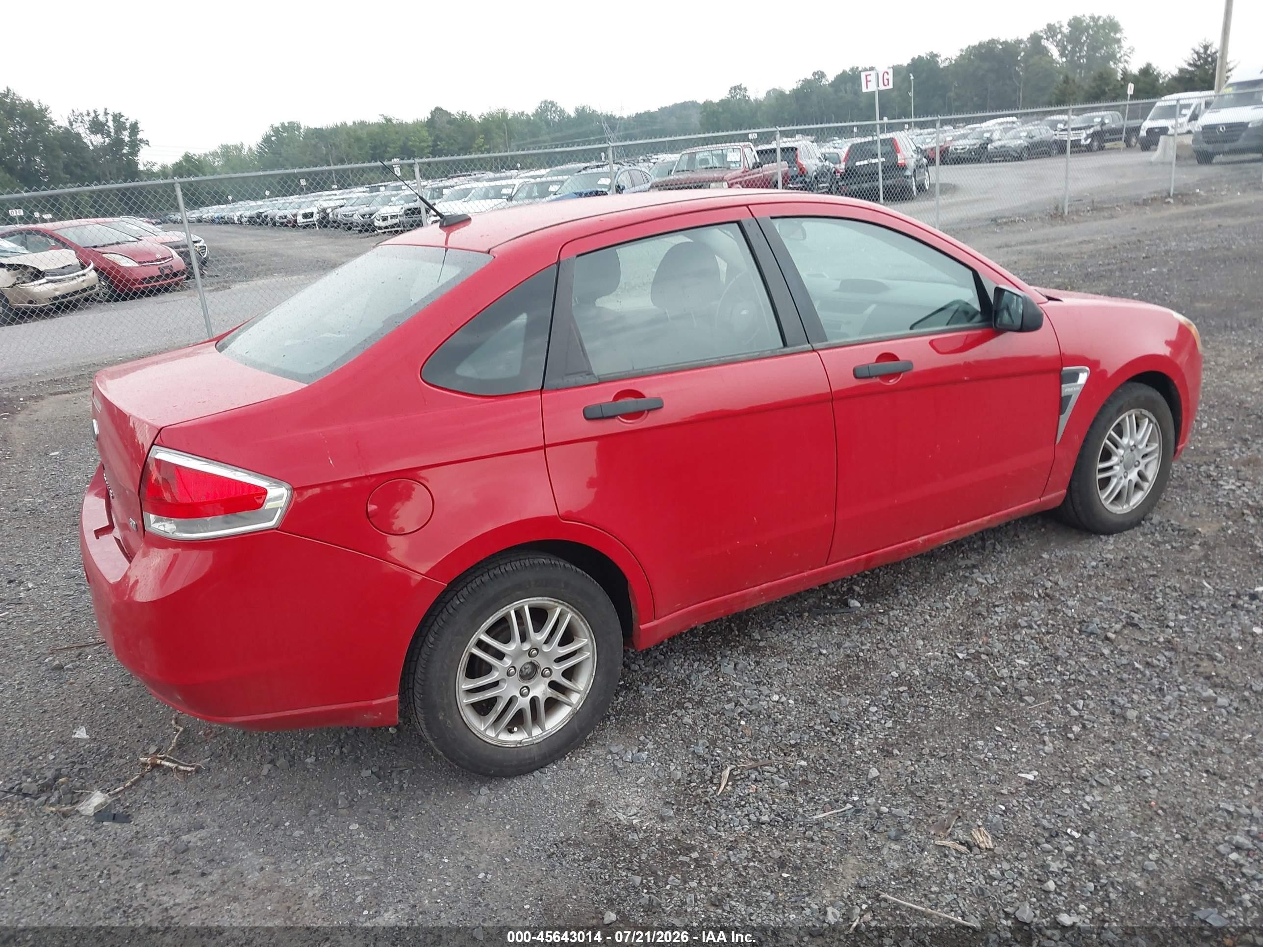 2008 Ford Focus Se Red vin: 1FAHP35N28W275498
