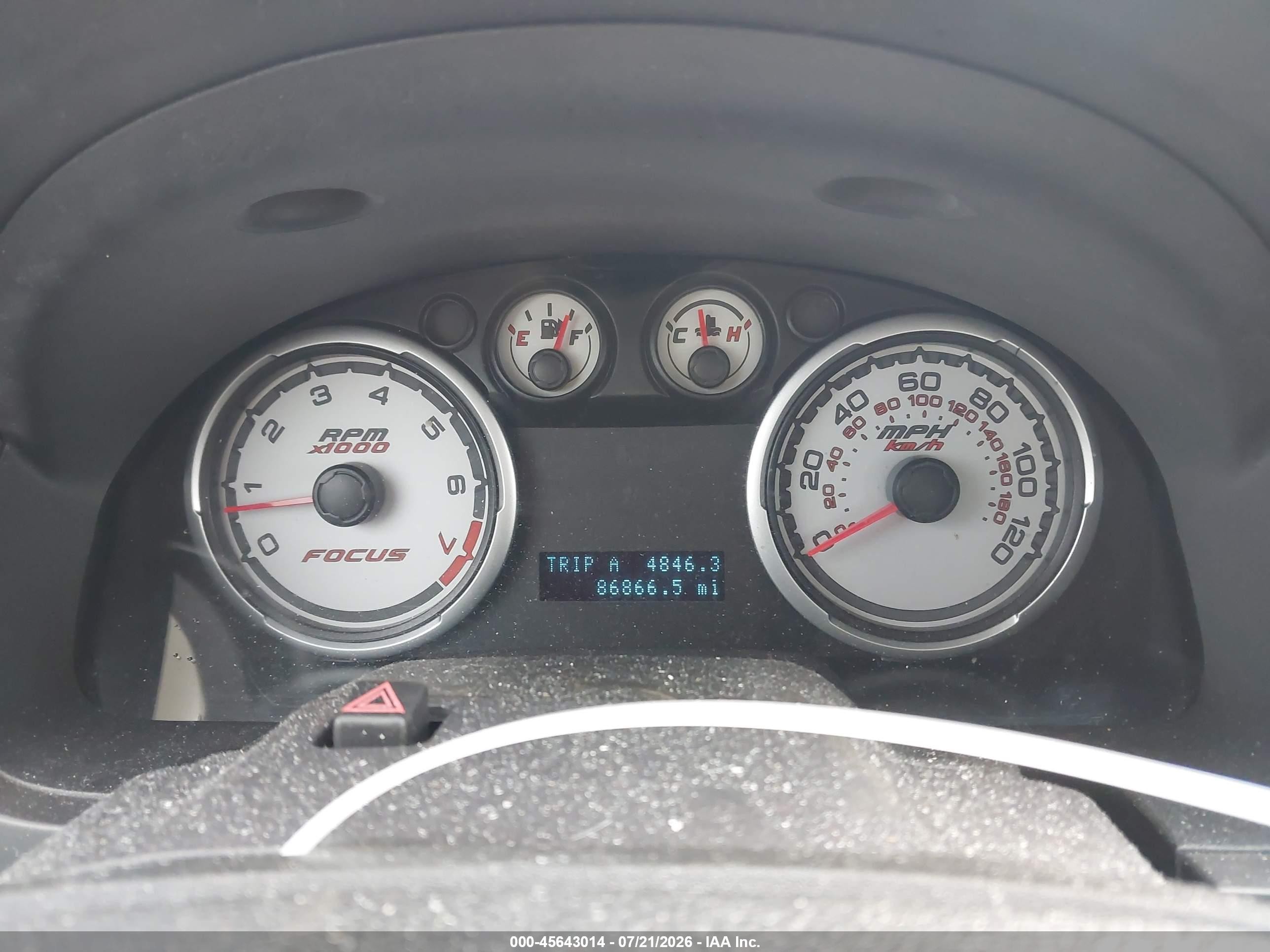 2008 Ford Focus Se Red vin: 1FAHP35N28W275498