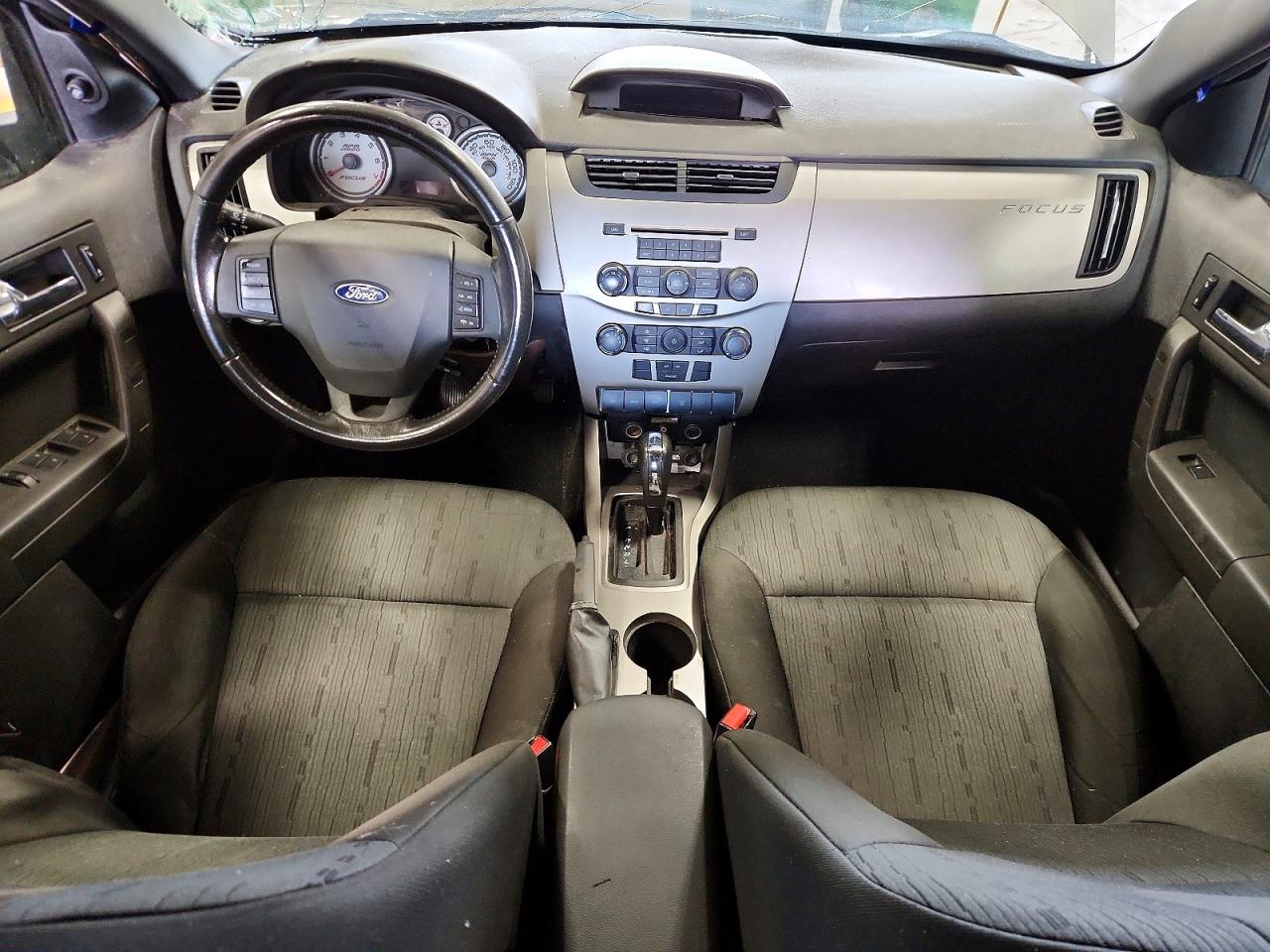 2008 Ford Focus Se Gray vin: 1FAHP35N28W282192