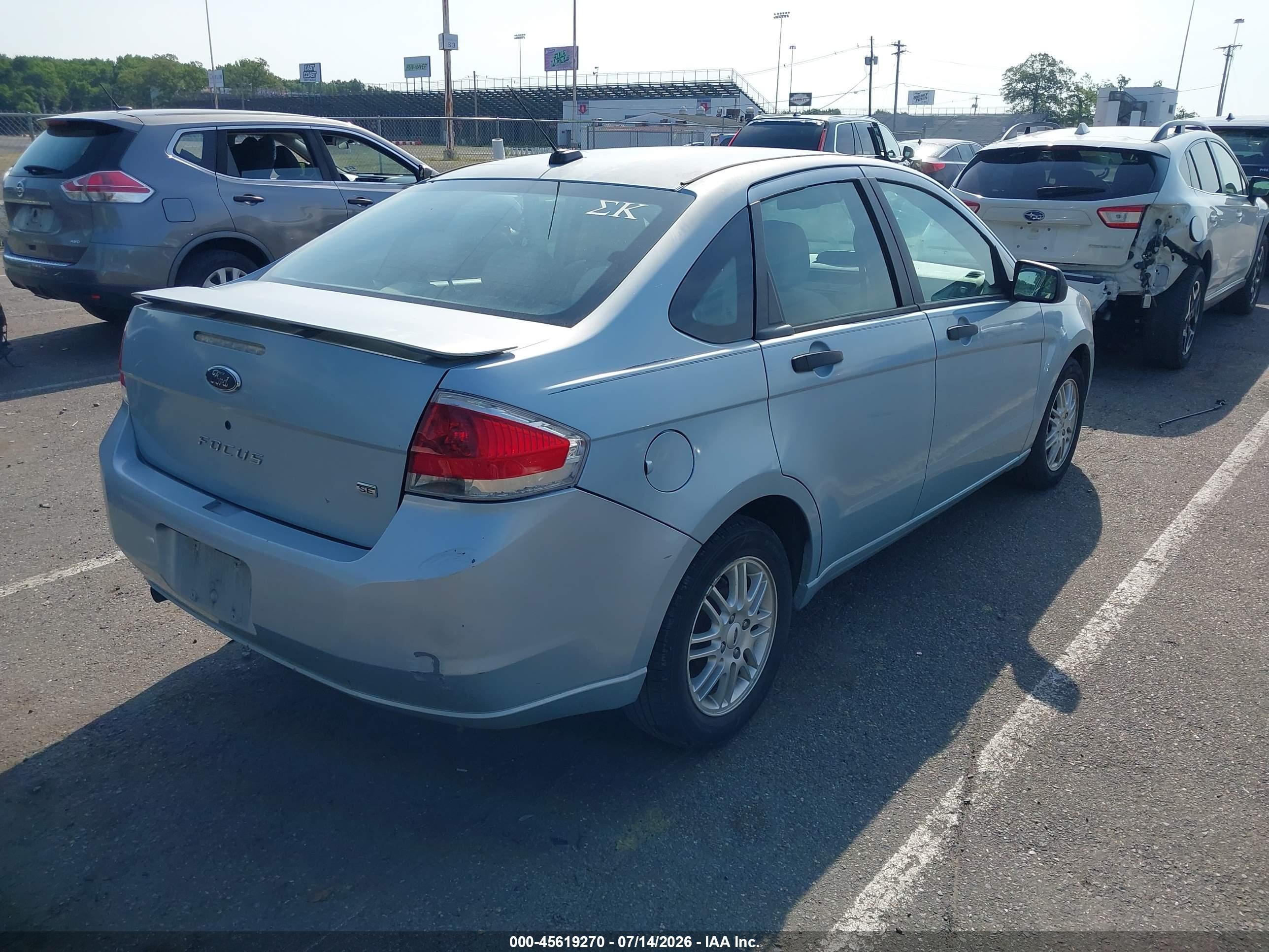 2009 Ford Focus Se Light Blue vin: 1FAHP35N29W101948