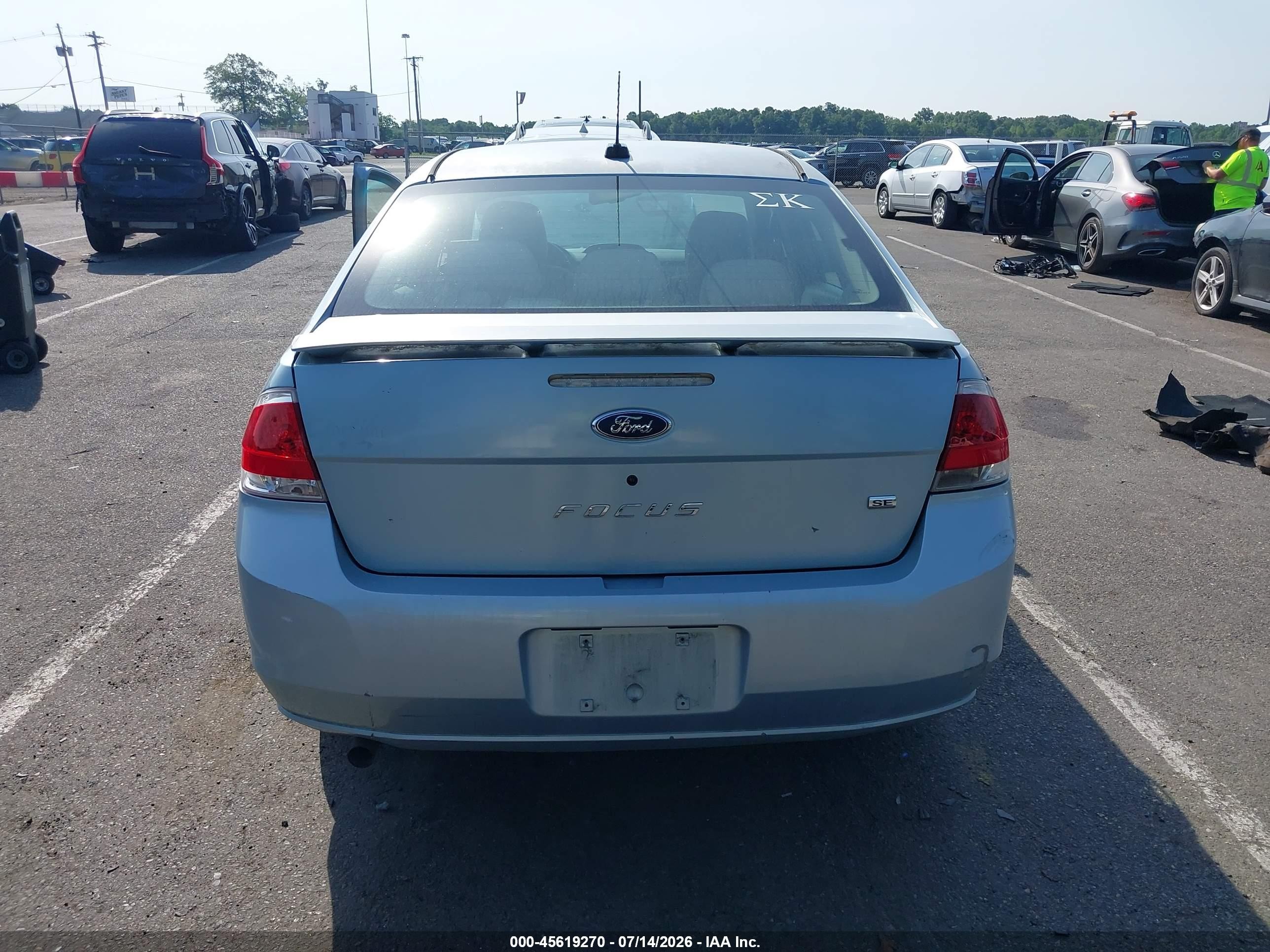 2009 Ford Focus Se Light Blue vin: 1FAHP35N29W101948