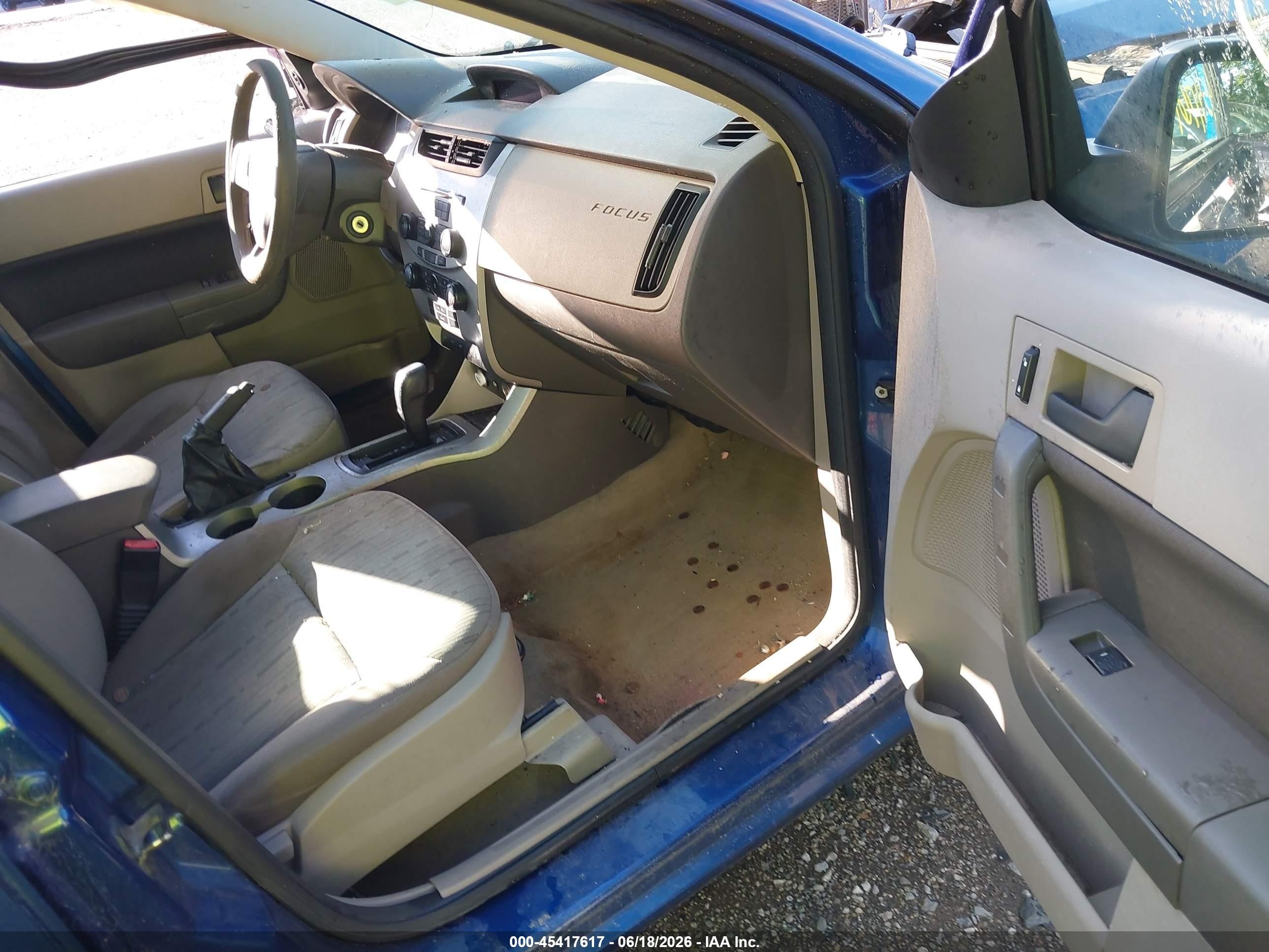 2009 Ford Focus Se Blue vin: 1FAHP35N29W108026