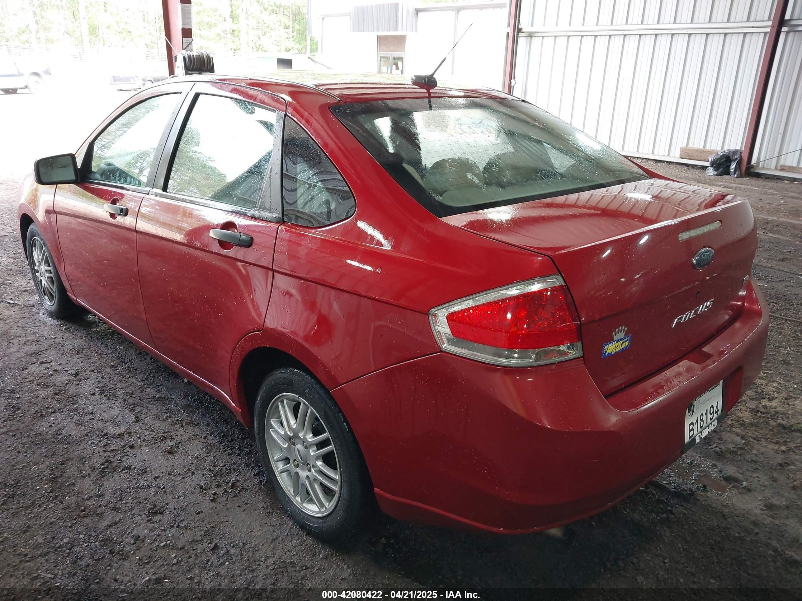 2009 Ford Focus Se Red vin: 1FAHP35N29W148929