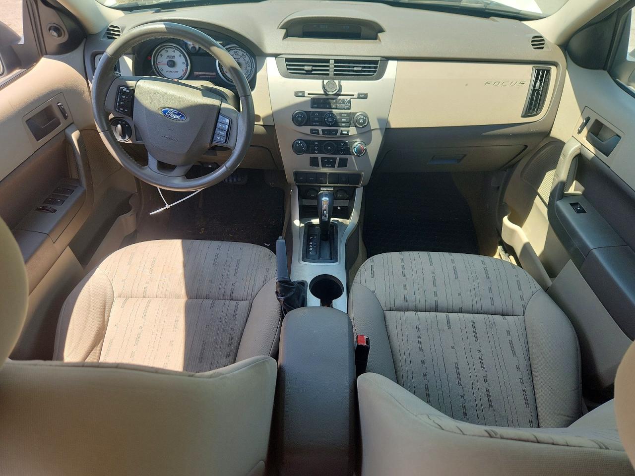 2009 Ford Focus Se White vin: 1FAHP35N29W163057