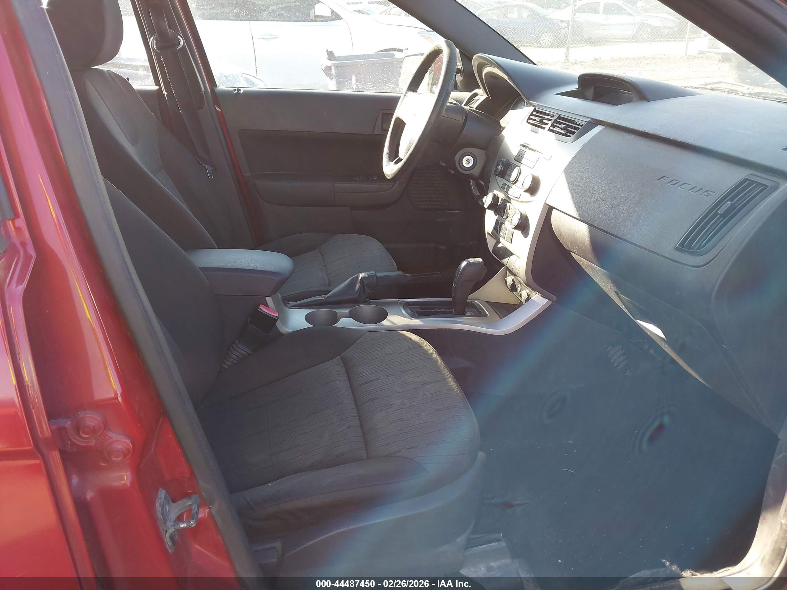 2009 Ford Focus Se Maroon vin: 1FAHP35N29W242065