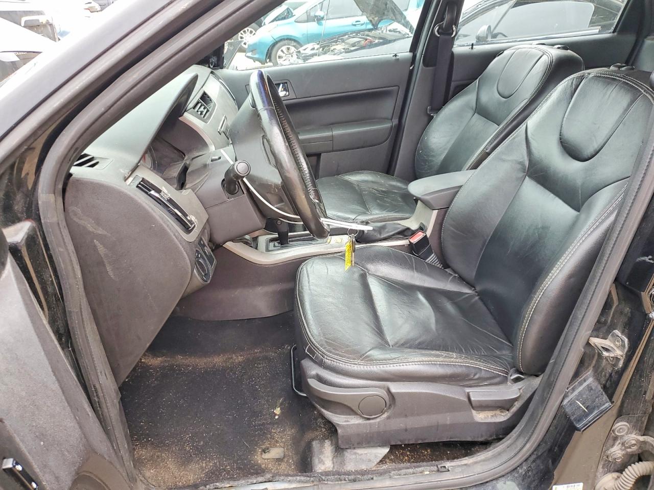 2008 Ford Focus Se Black vin: 1FAHP35N38W100421
