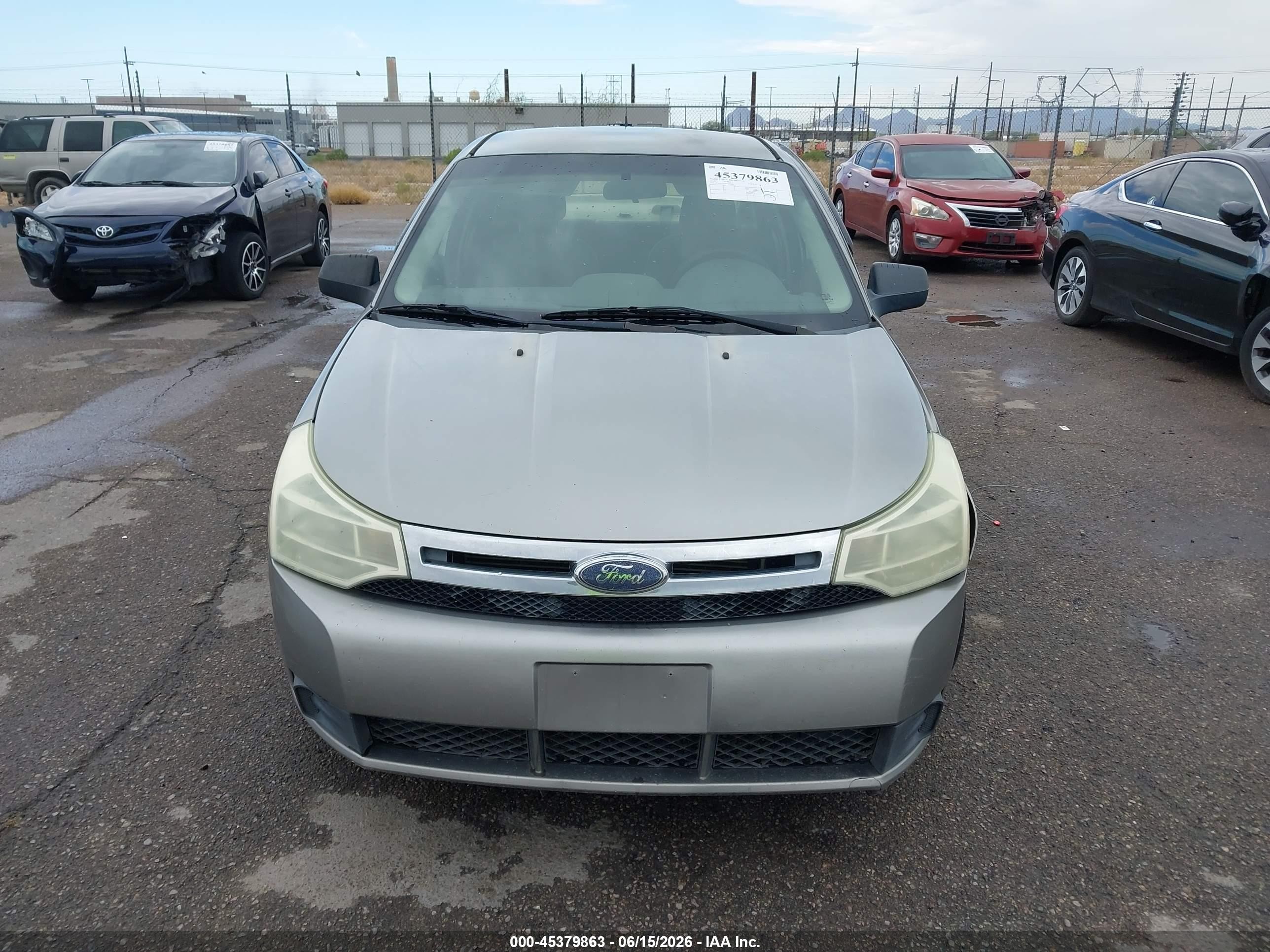 2008 Ford Focus Se Gray vin: 1FAHP35N38W115484