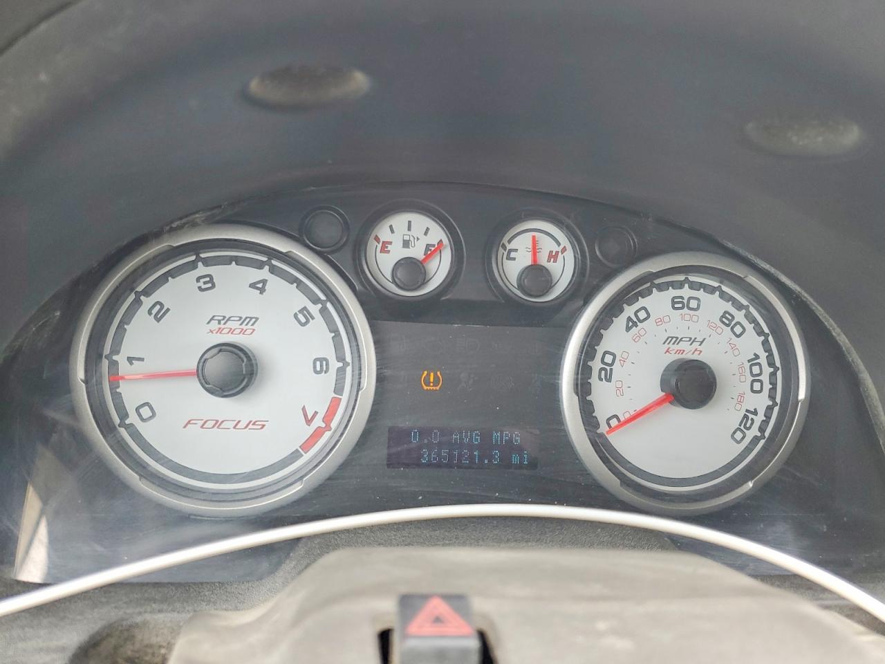 2008 Ford Focus Se Red vin: 1FAHP35N38W122418
