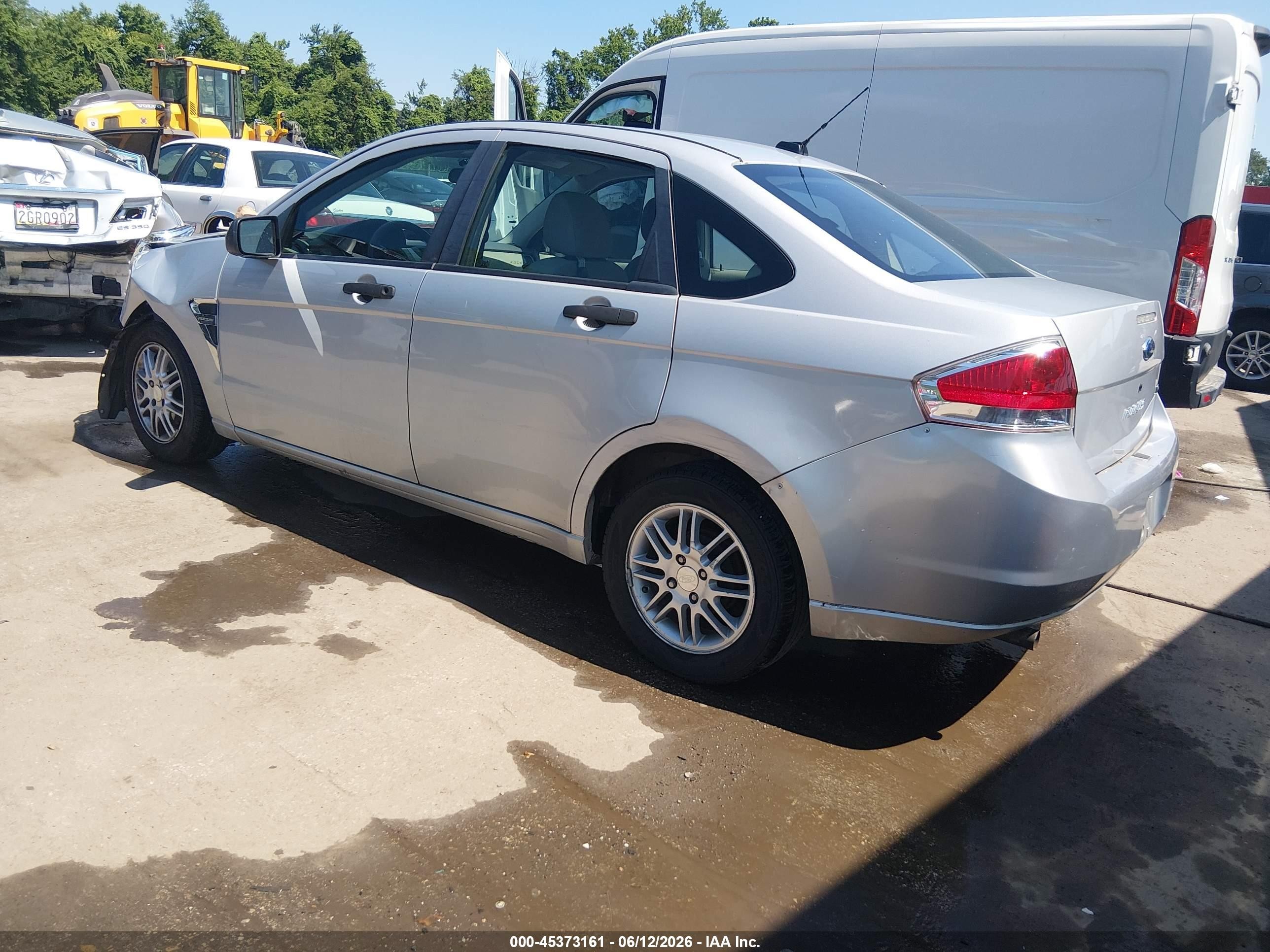 2008 Ford Focus Se/ses Silver vin: 1FAHP35N38W140269