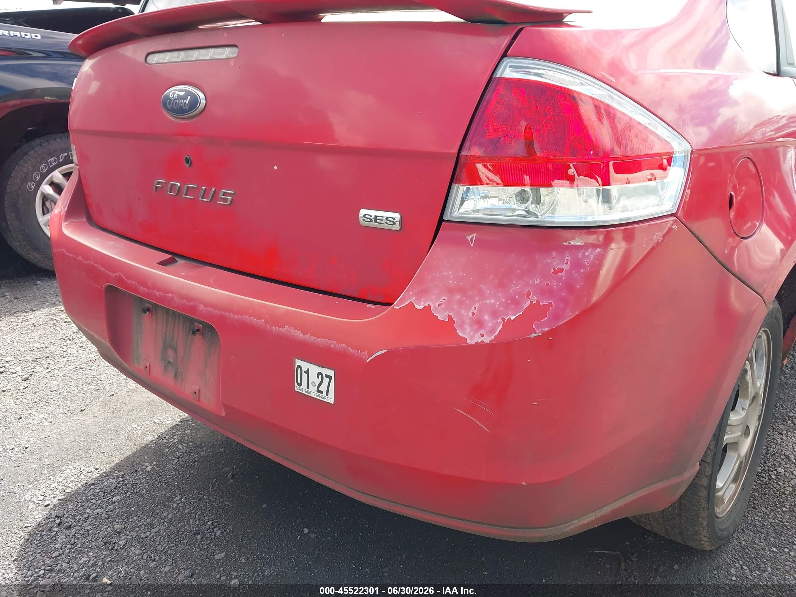 2008 Ford Focus Se/ses Красный vin: 1FAHP35N38W142748