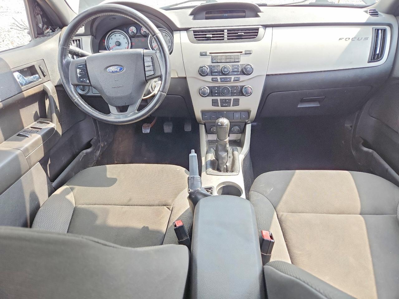 2008 Ford Focus Se Black vin: 1FAHP35N38W217951
