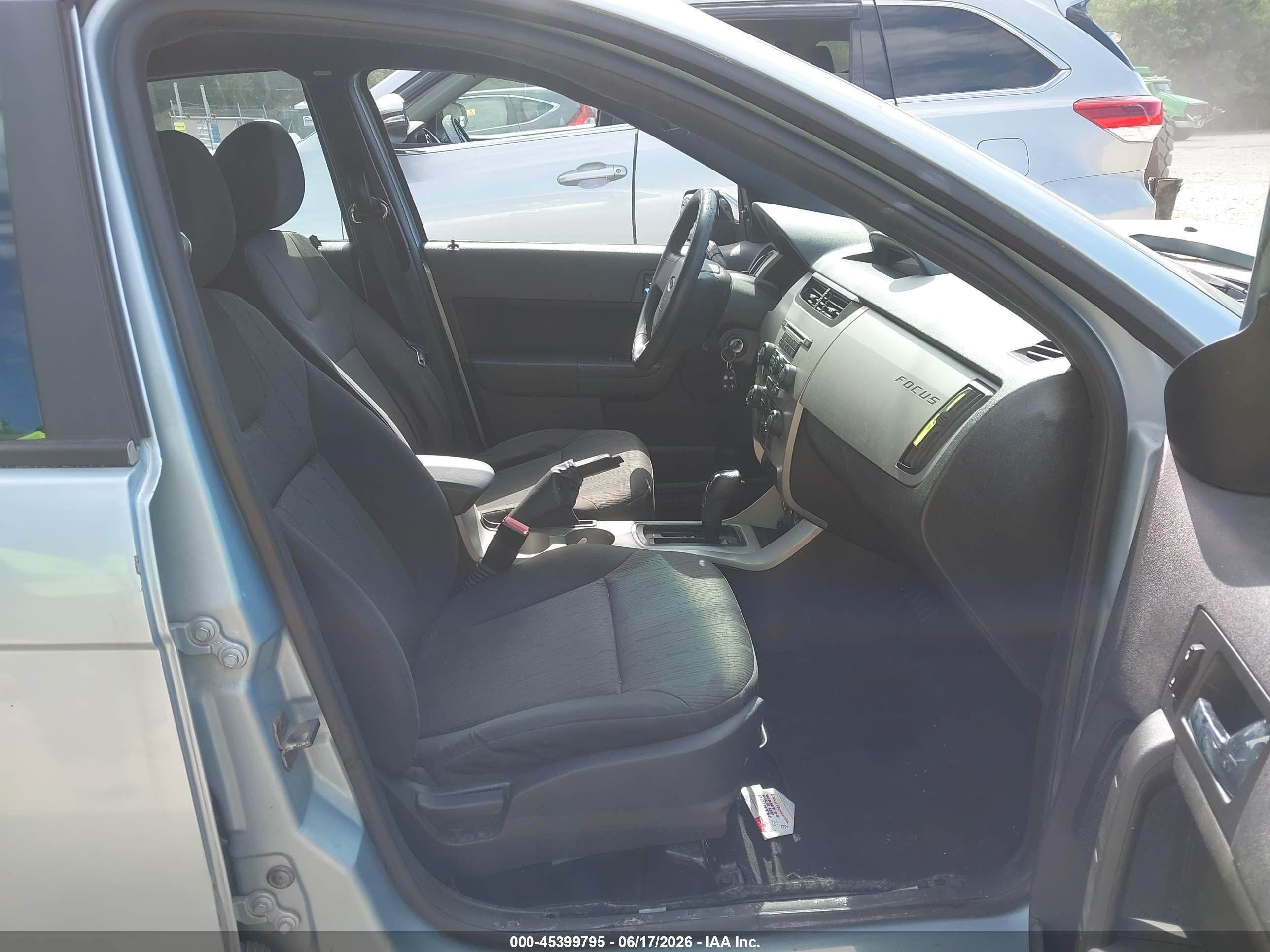 2008 Ford Focus Se/ses Light Blue vin: 1FAHP35N38W246950