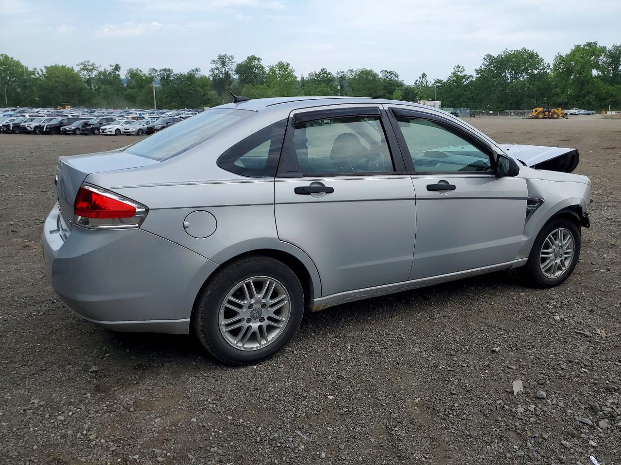 2008 Ford Focus Se Silver vin: 1FAHP35N38W284548