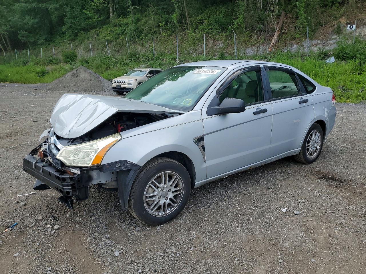 2008 Ford Focus Se Silver vin: 1FAHP35N38W284548