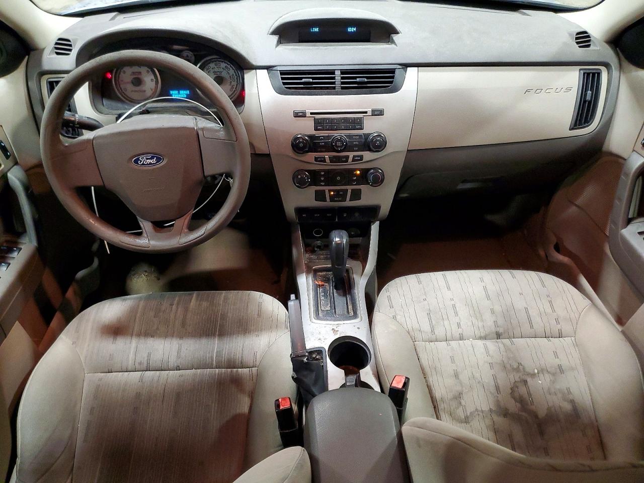 2008 Ford Focus Se Silver vin: 1FAHP35N38W292326