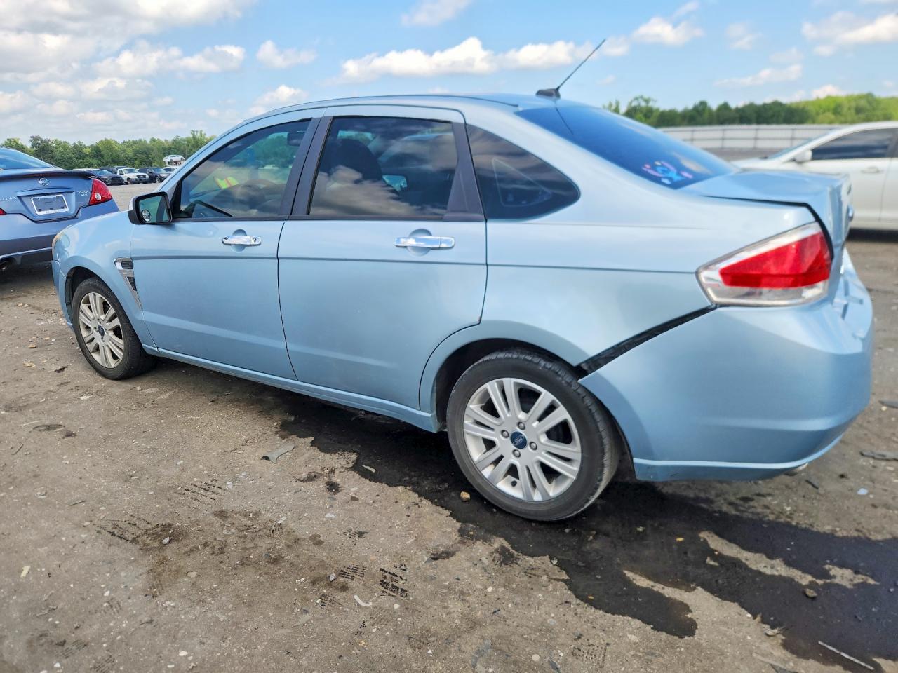 2008 Ford Focus Se Blue vin: 1FAHP35N38W298899