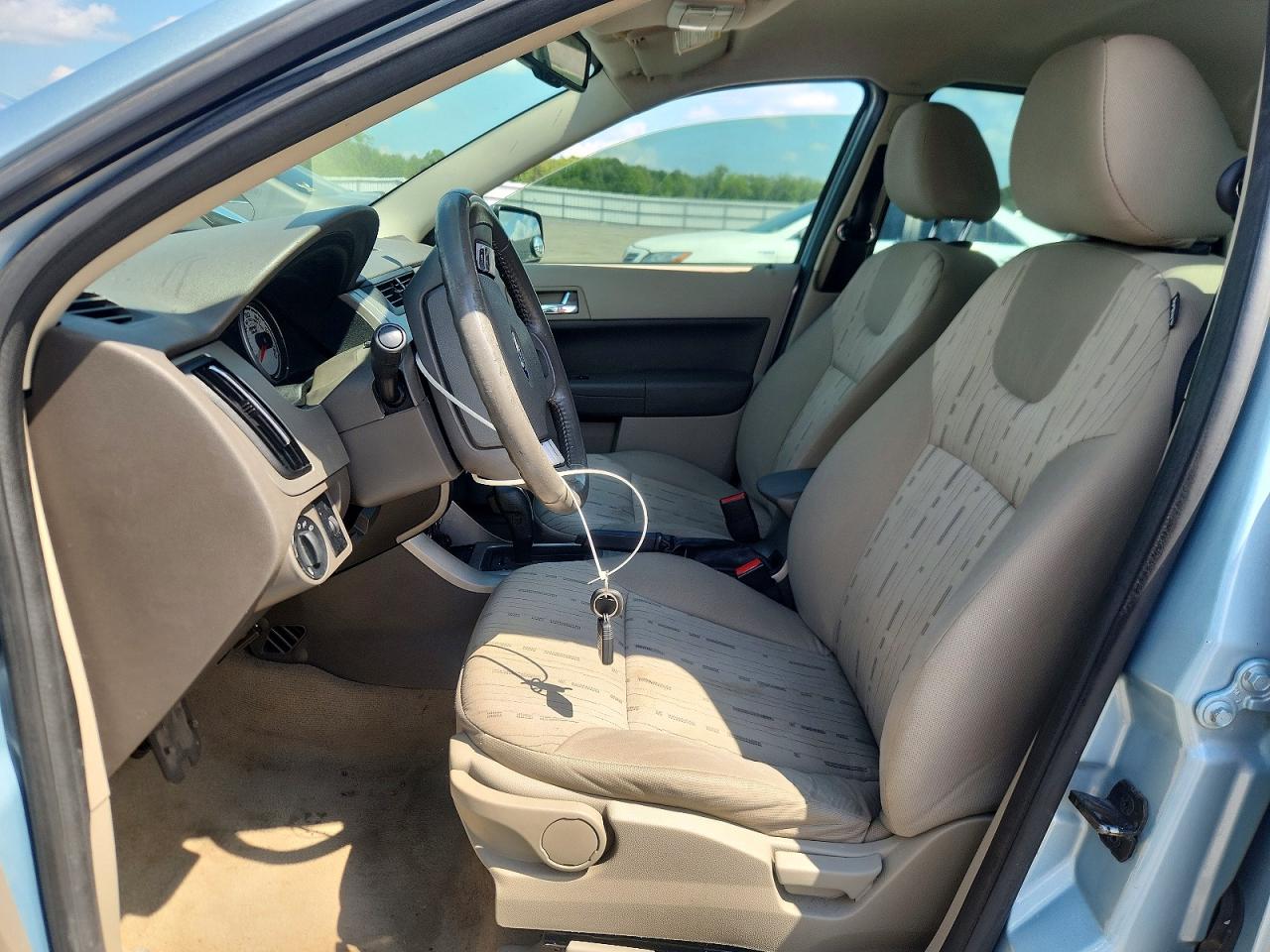 2008 Ford Focus Se Blue vin: 1FAHP35N38W298899