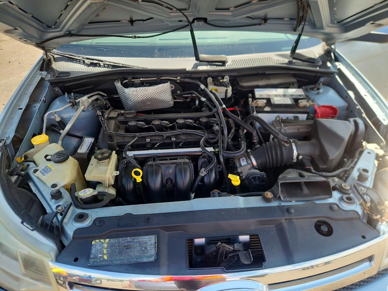 2008 Ford Focus Se Blue vin: 1FAHP35N38W298899