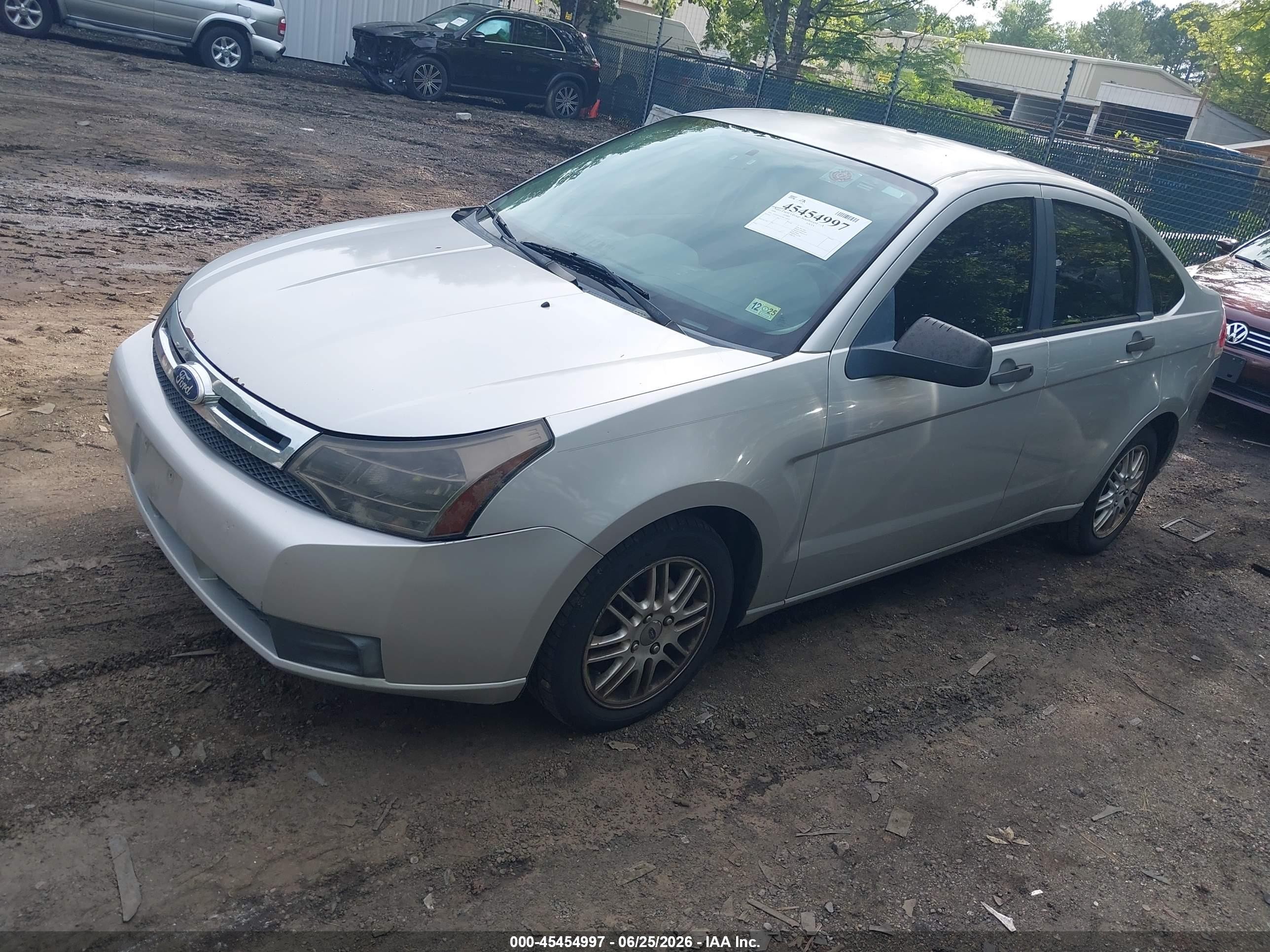 2009 Ford Focus Se Tan vin: 1FAHP35N39W110285
