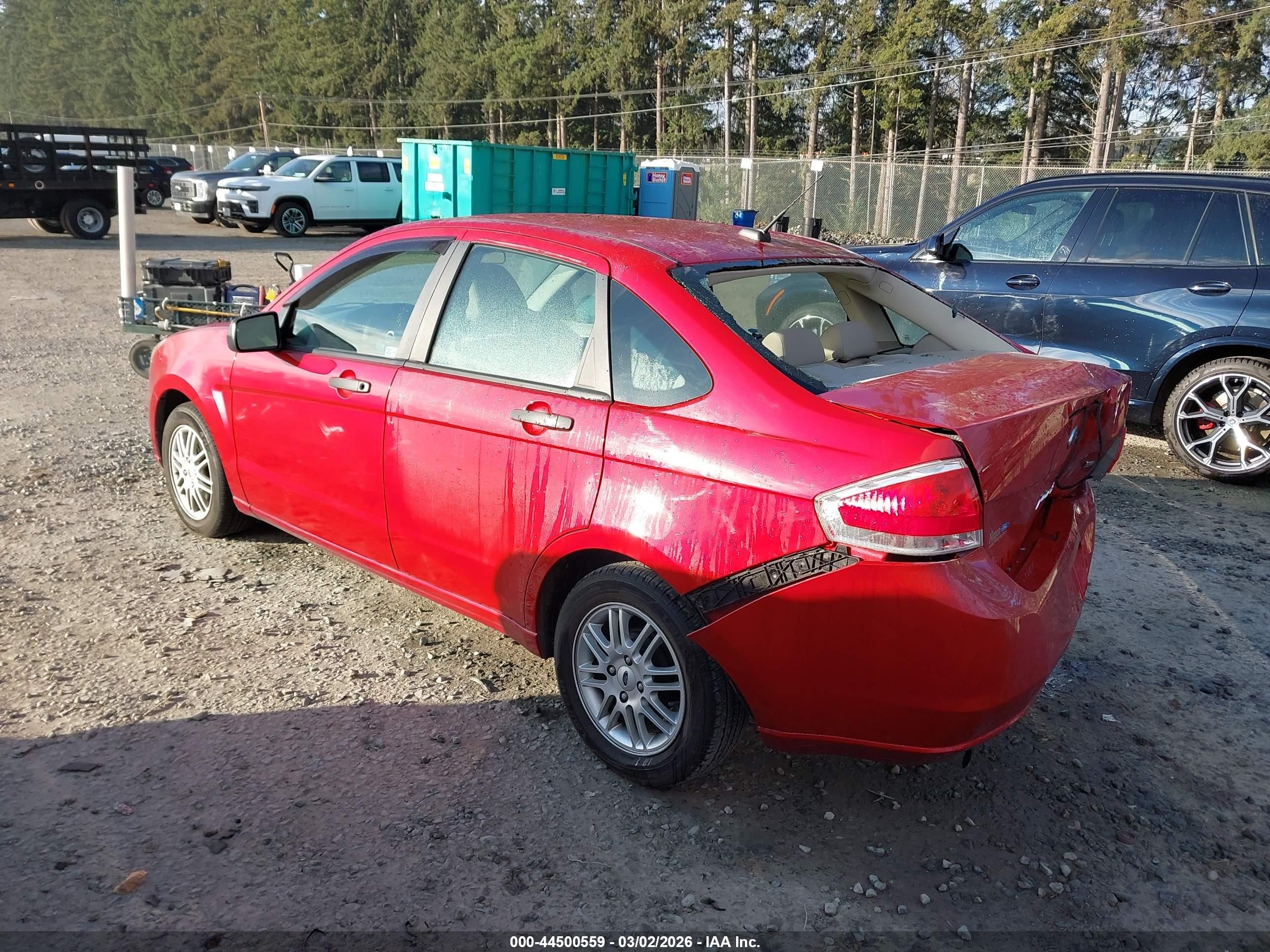 2009 Ford Focus Se Красный vin: 1FAHP35N39W118211