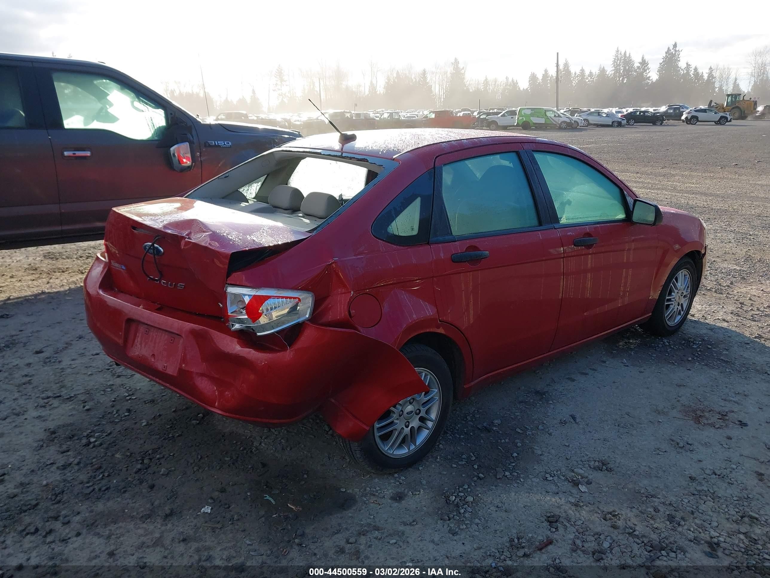 2009 Ford Focus Se Красный vin: 1FAHP35N39W118211
