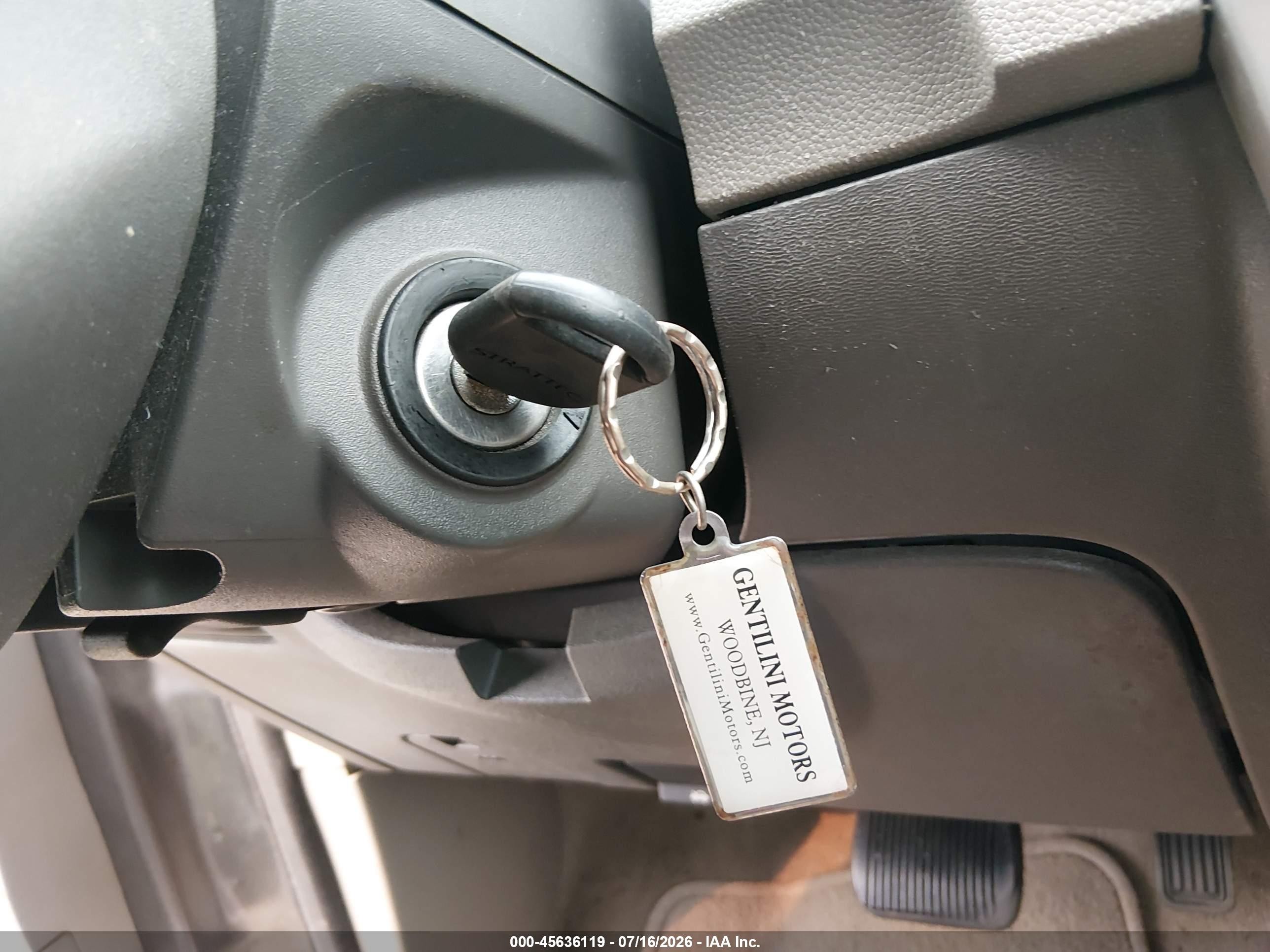 2009 Ford Focus Se Золотой vin: 1FAHP35N39W128446