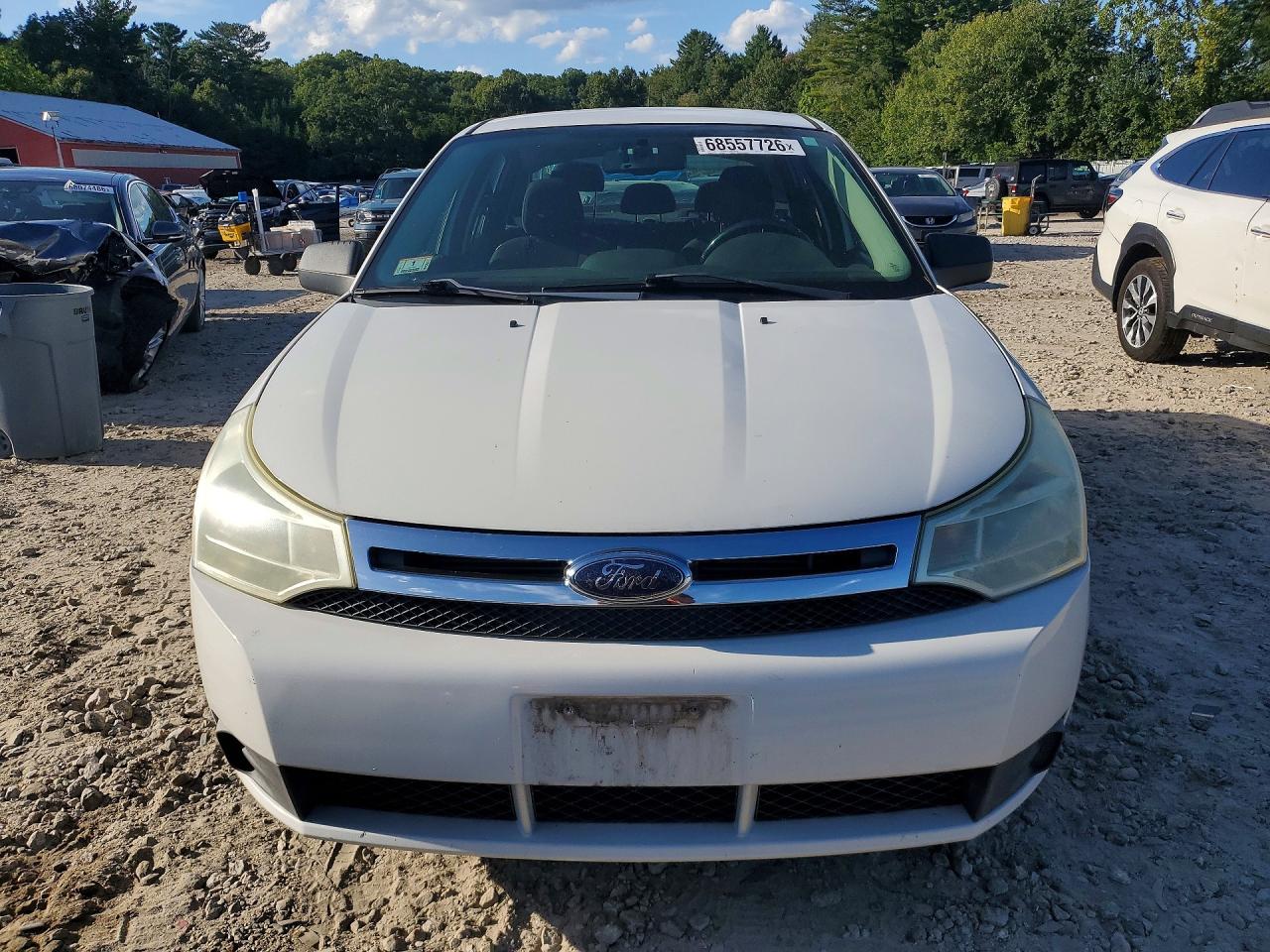 2009 Ford Focus Se White vin: 1FAHP35N39W135901