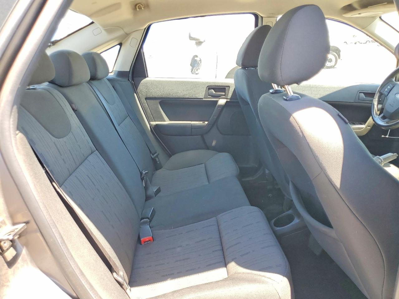 2009 Ford Focus Se Gray vin: 1FAHP35N39W141102
